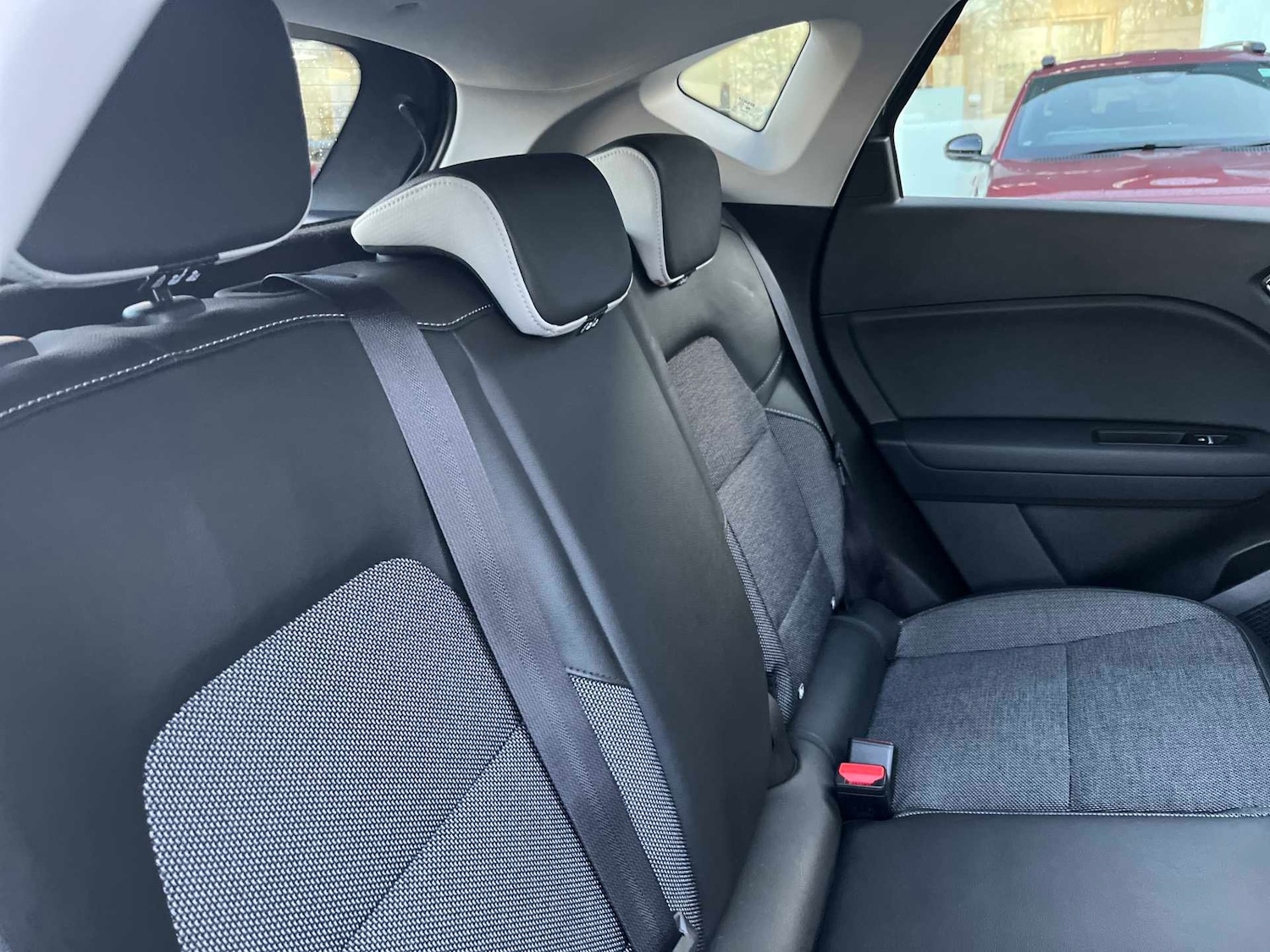 Used Renault Captur 2020 for sale - 76785210: Photo 15