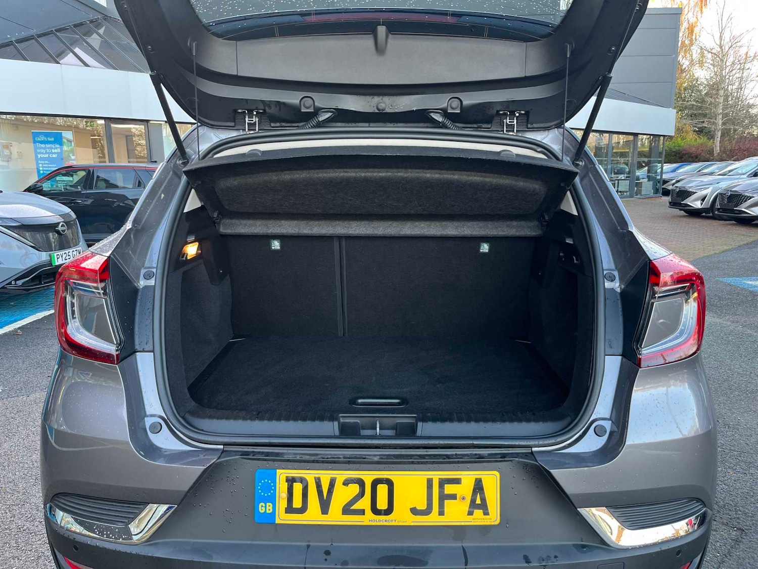 Used Renault Captur 2020 for sale - 76785210: Photo 16