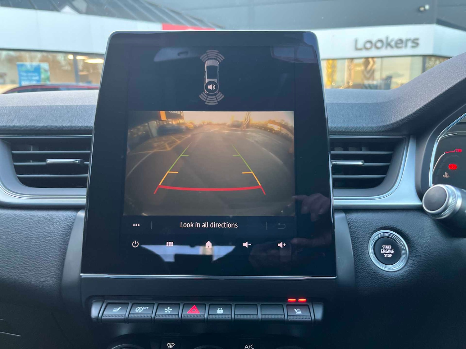 Used Renault Captur 2020 for sale - 76785210: Photo 21