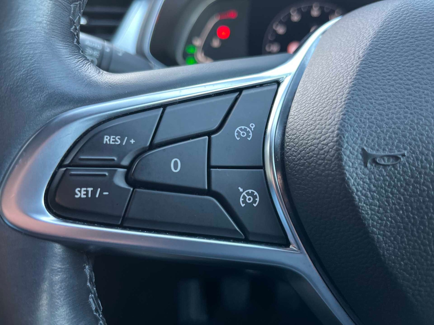 Used Renault Captur 2020 for sale - 76785210: Photo 24