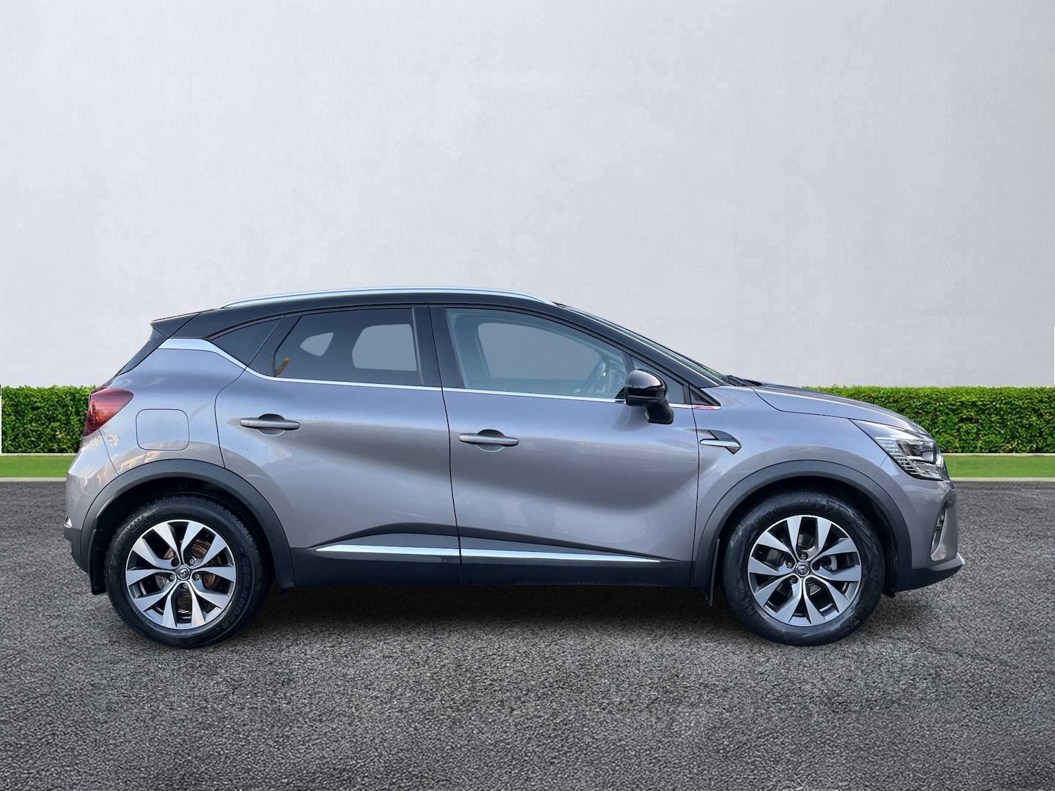 Used Renault Captur 2020 for sale - 76785210: Photo 3