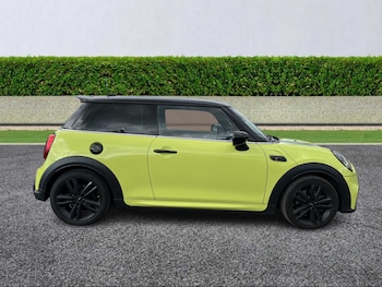 Used MINI Hatch 2023 for sale - 75724719: Photo