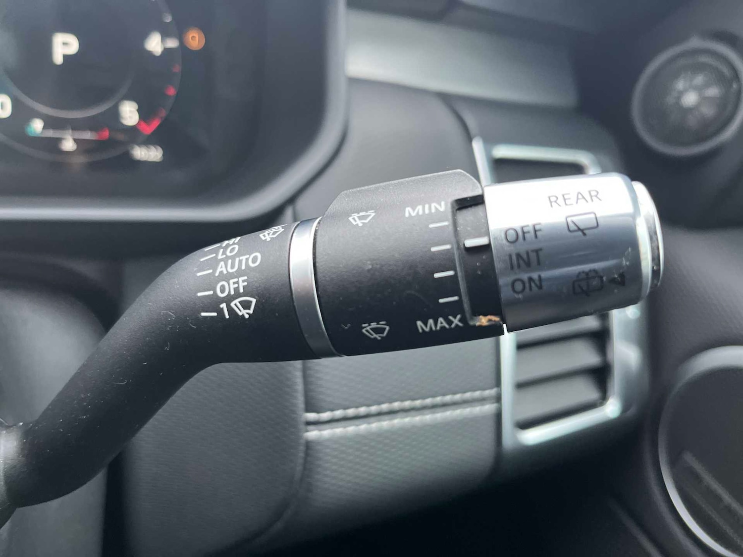 Used Land Rover Discovery 2022 for sale - 78144528: Photo 25