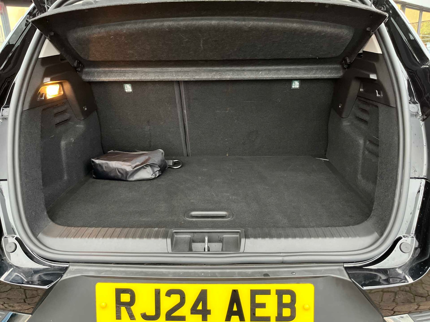 Used Renault Captur 2024 for sale - 76455237: Photo 16