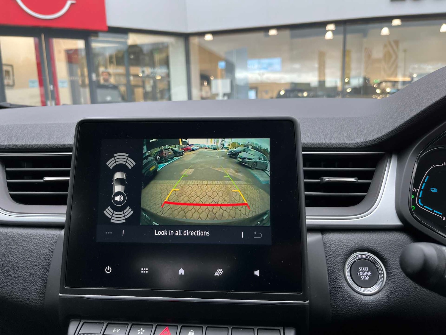 Used Renault Captur 2024 for sale - 76455237: Photo 21