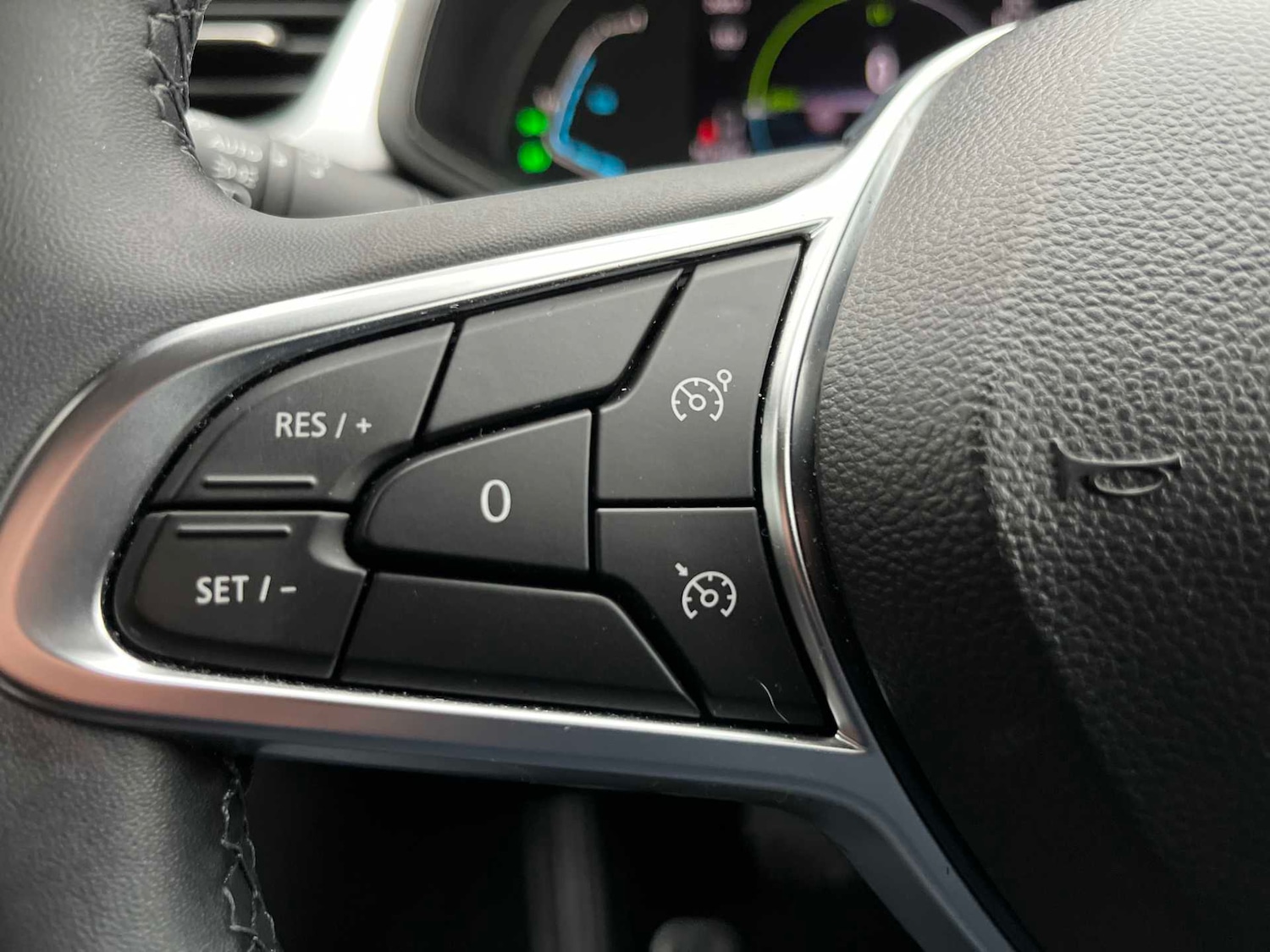 Used Renault Captur 2024 for sale - 76455237: Photo 24