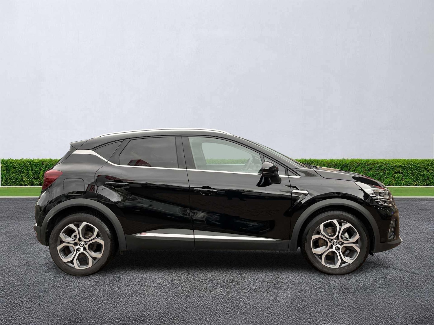 Used Renault Captur 2024 for sale - 76455237: Photo 3