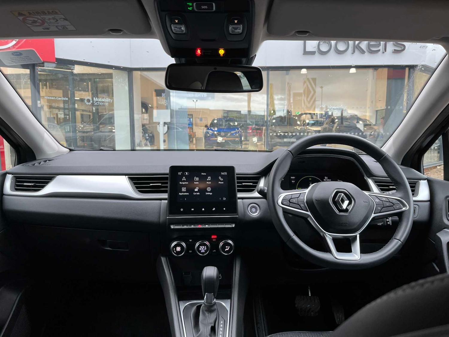 Used Renault Captur 2024 for sale - 76455237: Photo 8