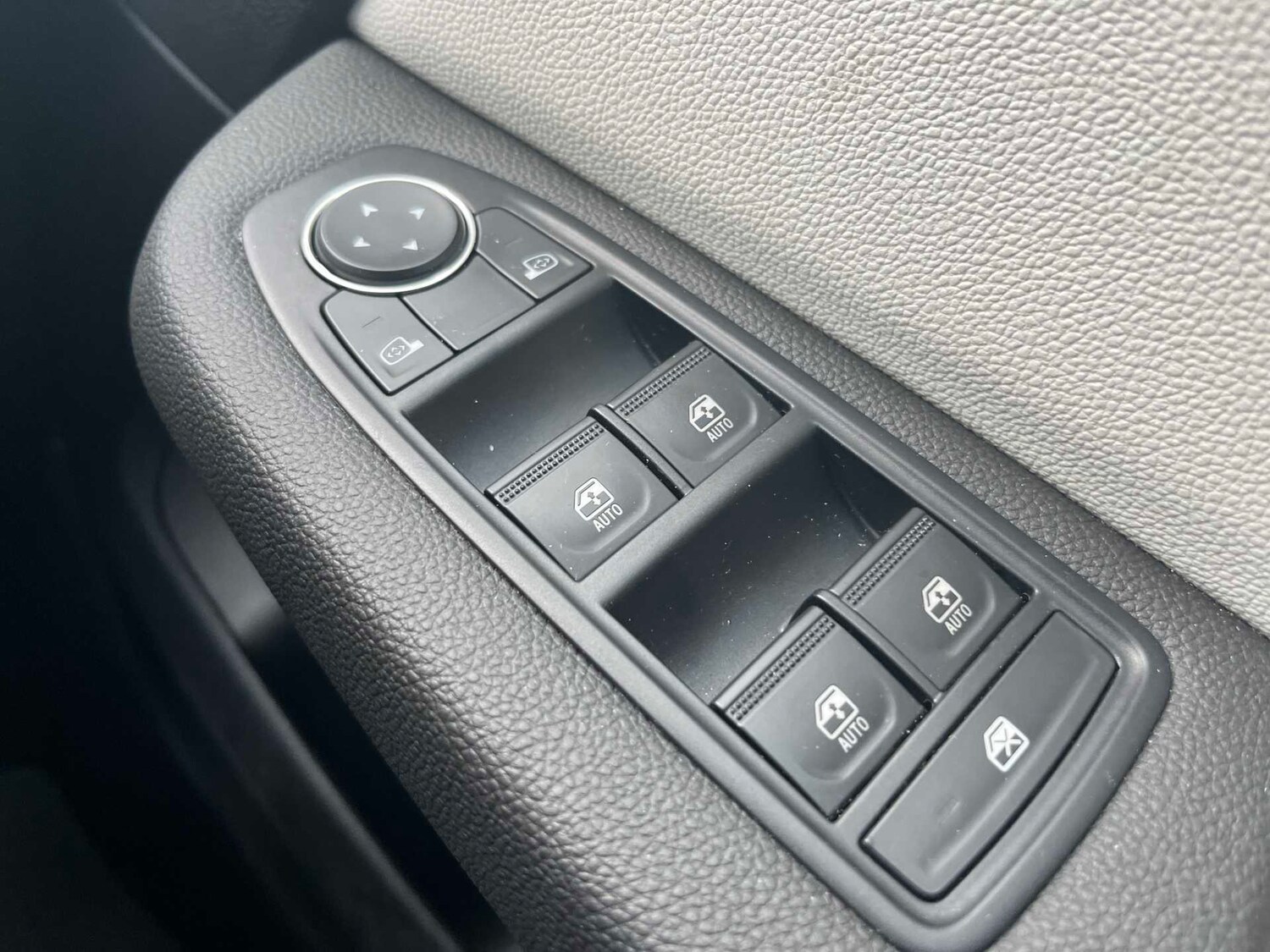 Used Renault Clio 2022 for sale - 76682621: Photo 20