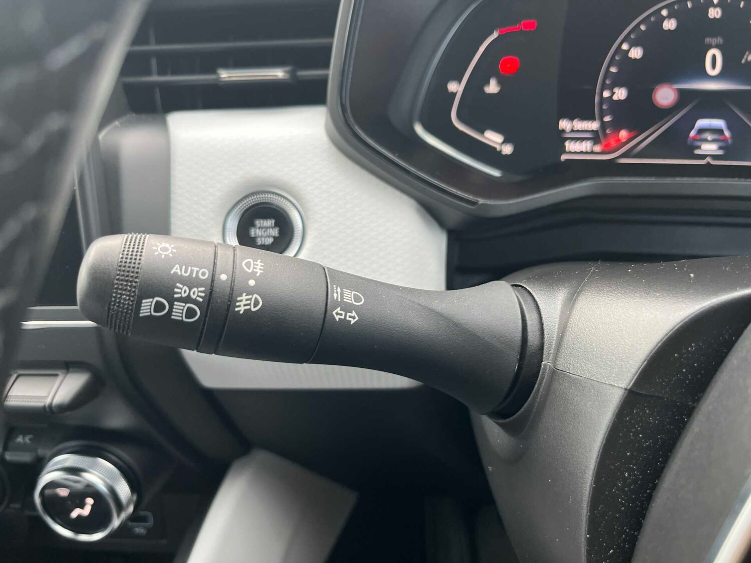 Used Renault Clio 2022 for sale - 76682621: Photo 26