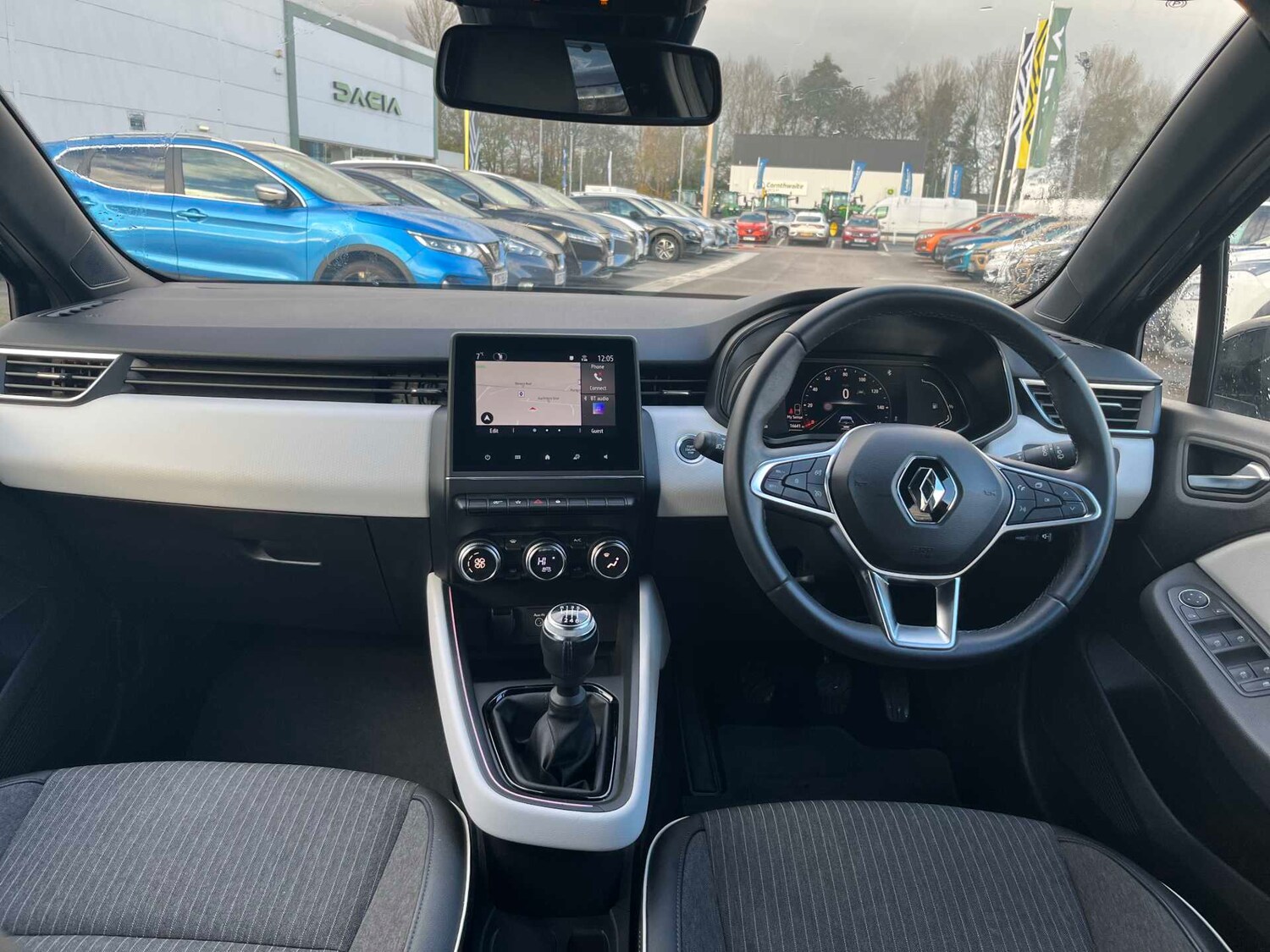 Used Renault Clio 2022 for sale - 76682621: Photo 8