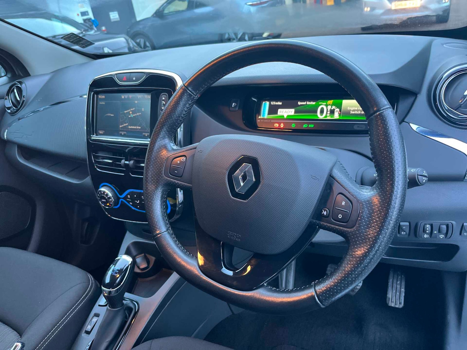 Used Renault Zoe 2019 for sale - 77488400: Photo 13