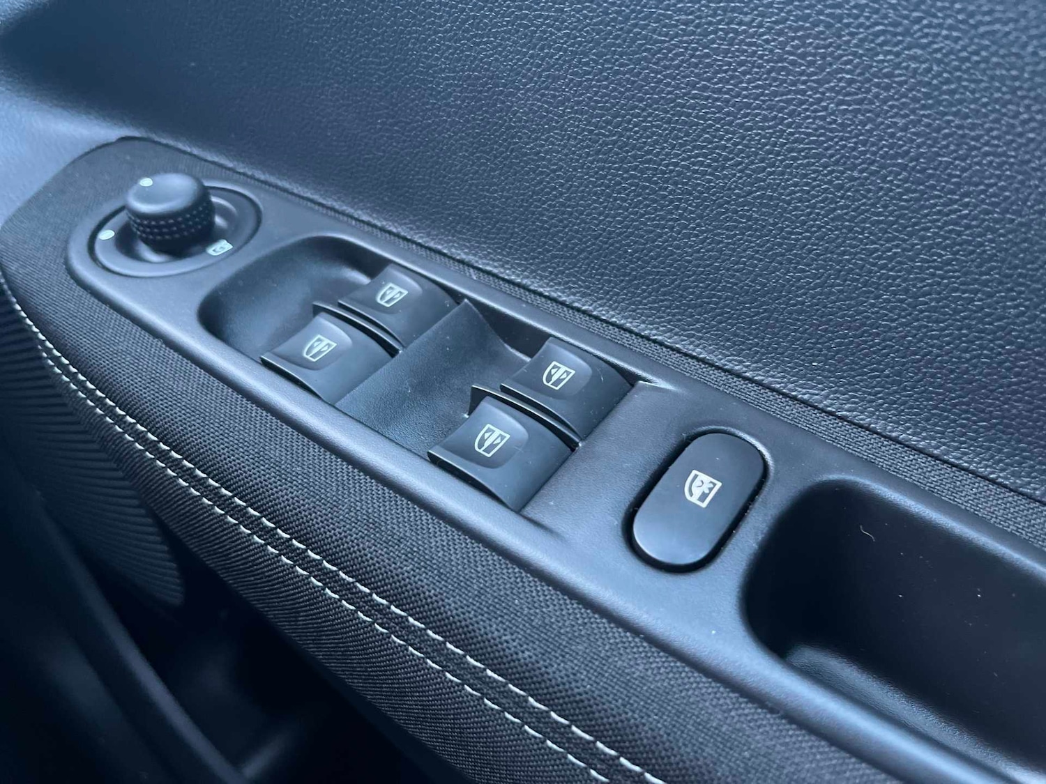 Used Renault Zoe 2019 for sale - 77488400: Photo 19