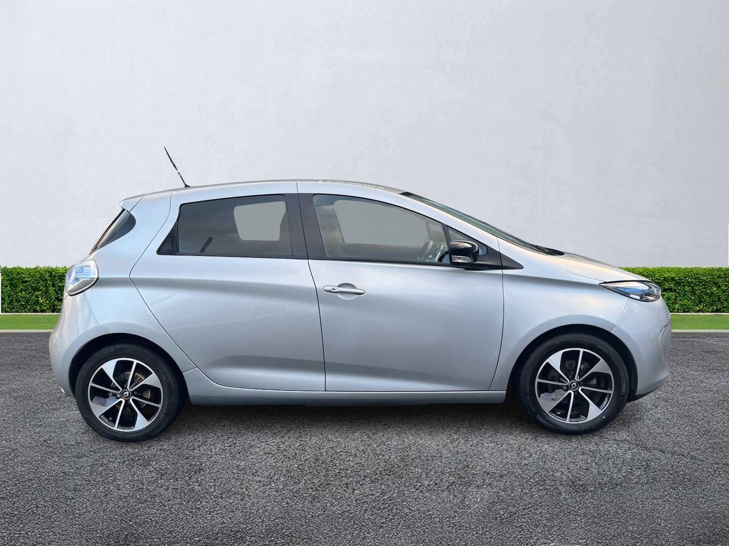 Used Renault Zoe 2019 for sale - 77488400: Photo 3