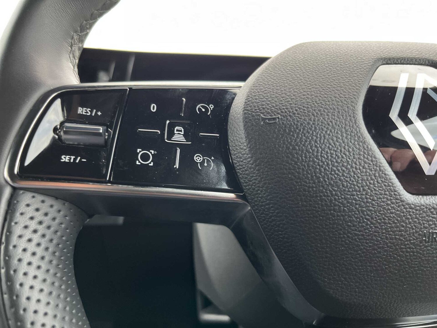 Used Renault Megane E Tech 2024 for sale - 77488377: Photo 24