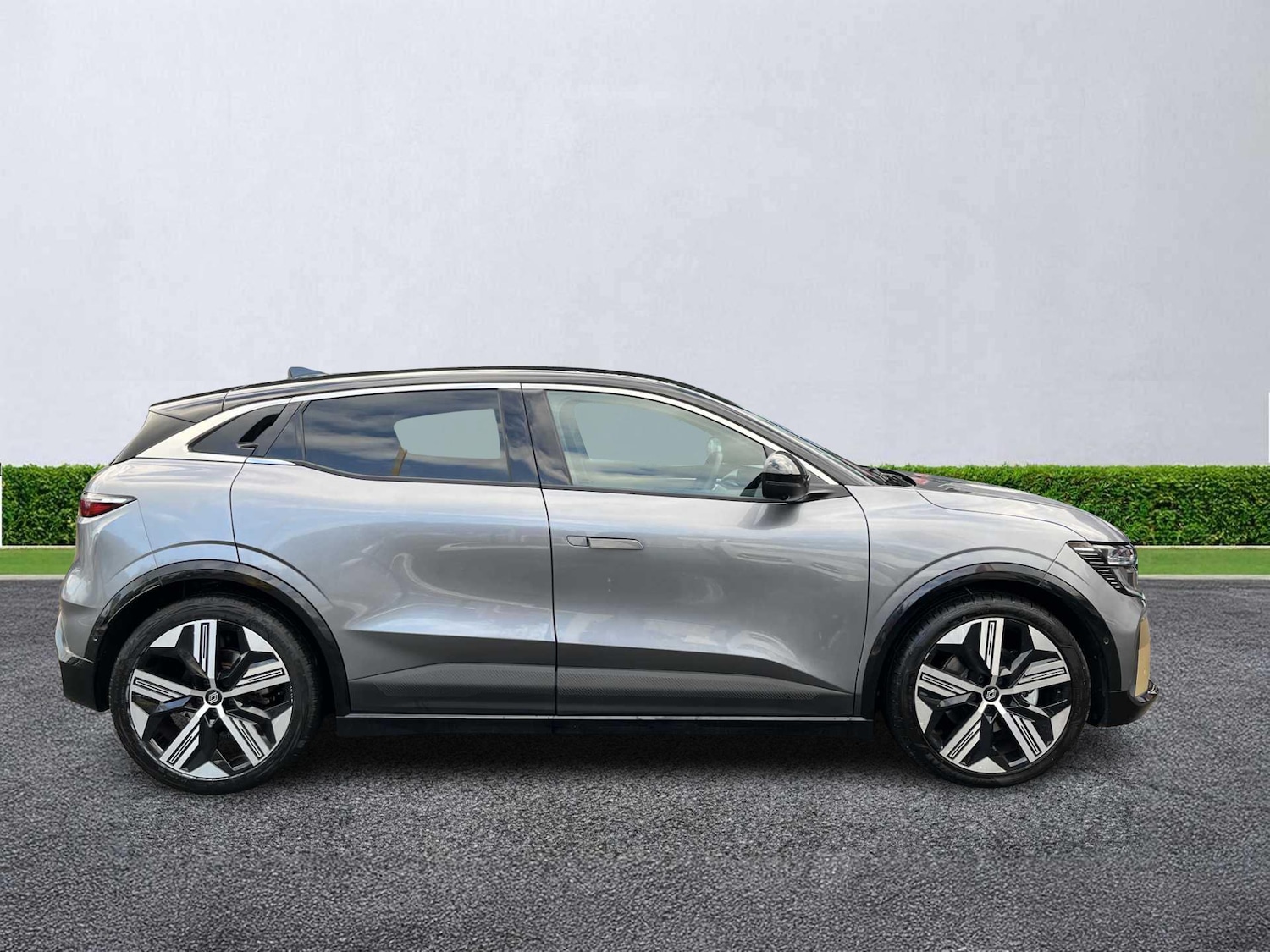 Used Renault Megane E Tech 2024 for sale - 77488377: Photo 3