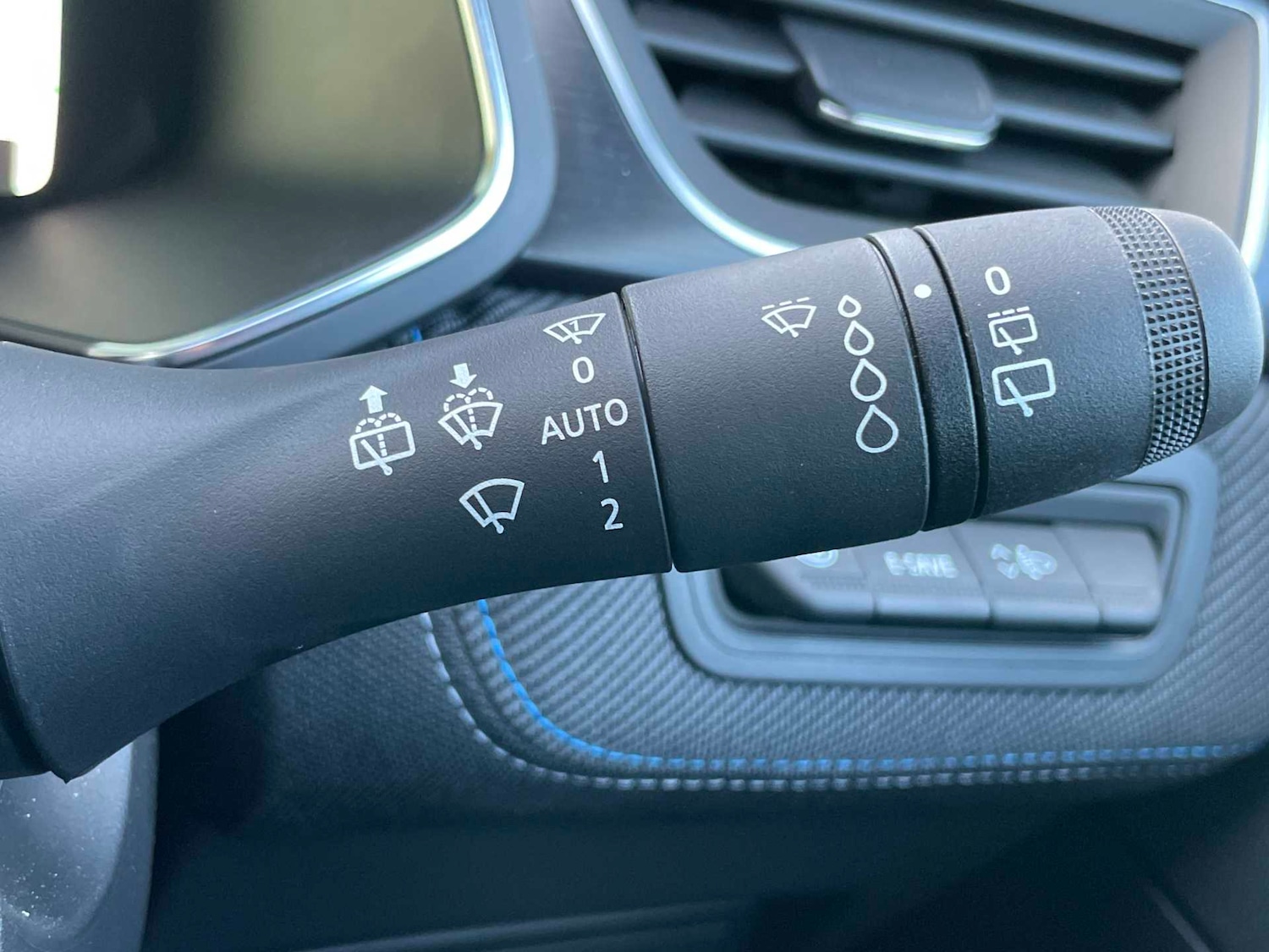 Used Renault Captur 2024 for sale - 76439790: Photo 26