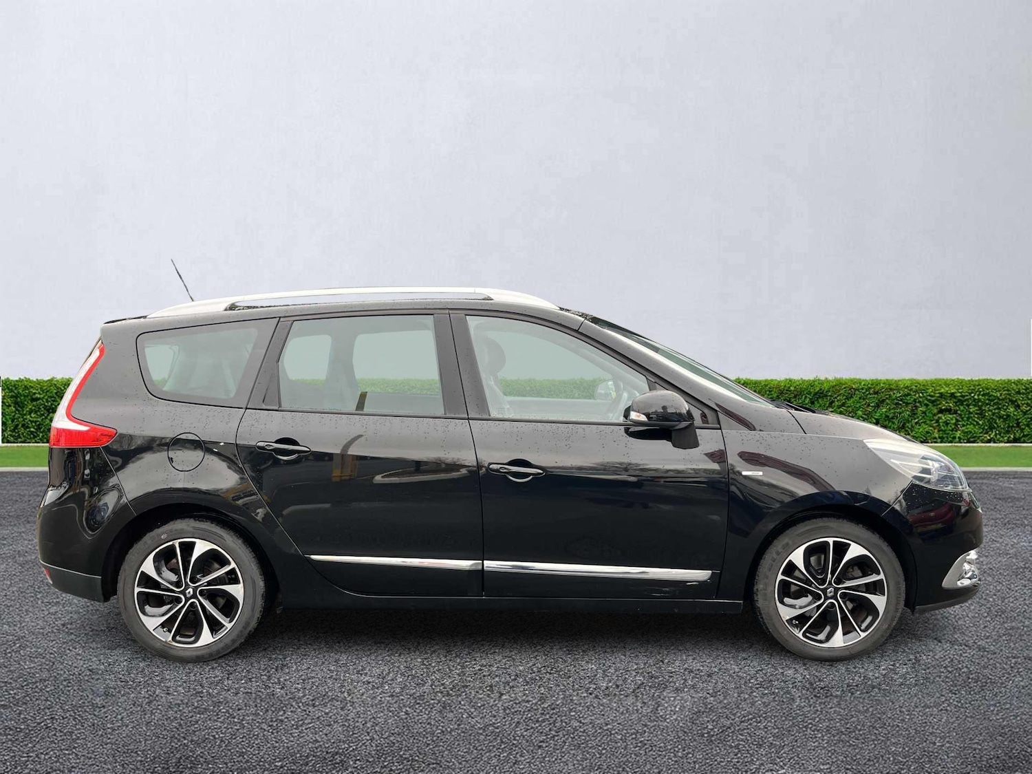 Used Renault Grand Scenic 2015 for sale - 77011952: Photo 3