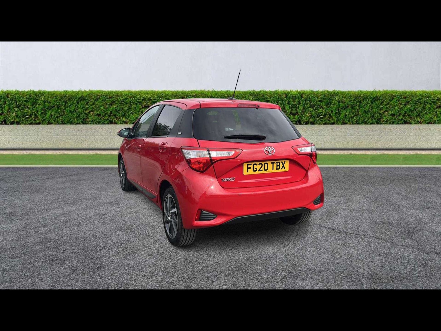 Used Toyota Yaris 2020 for sale - 76455238: Photo 2