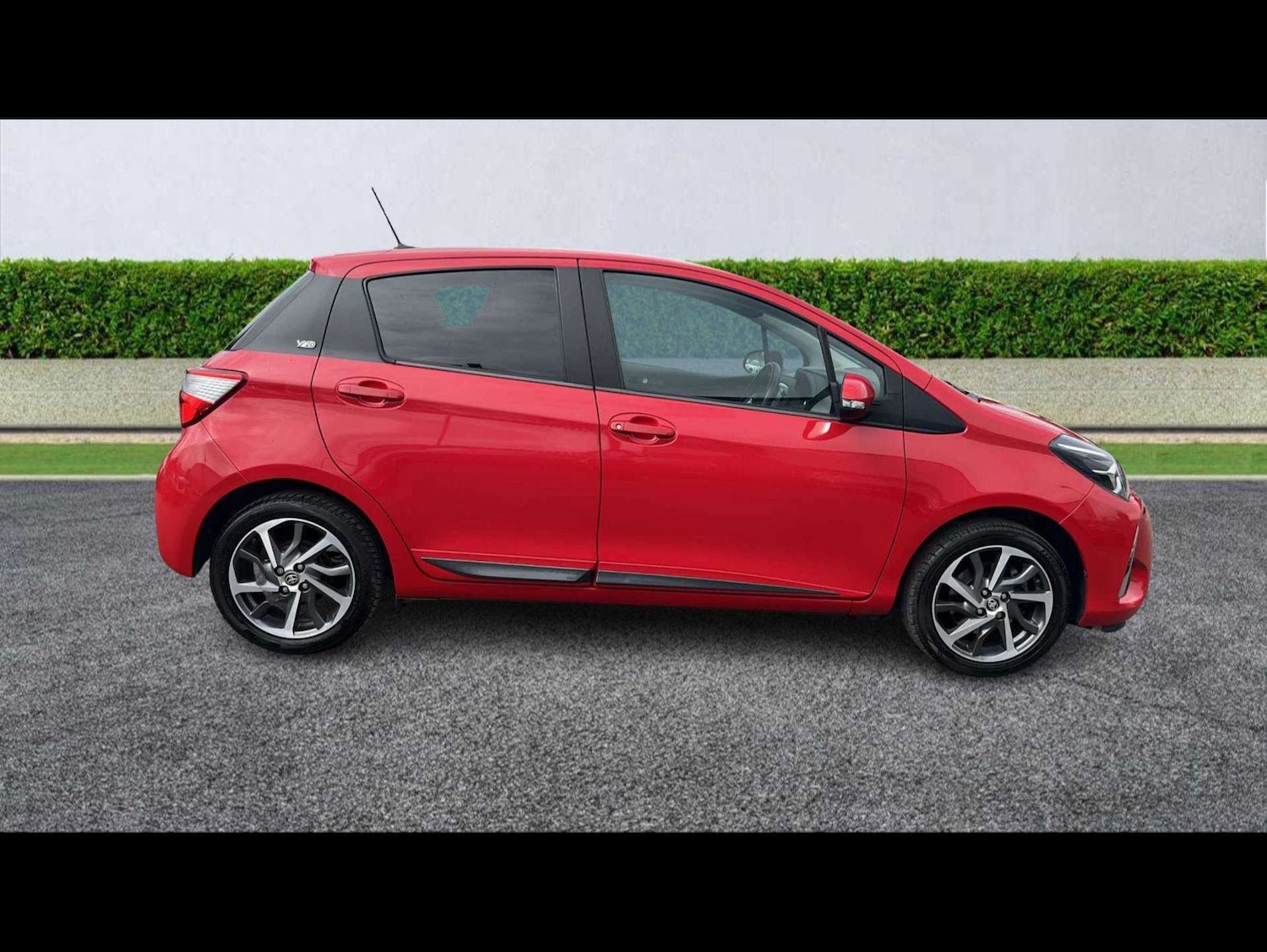 Used Toyota Yaris 2020 for sale - 76455238: Photo 3