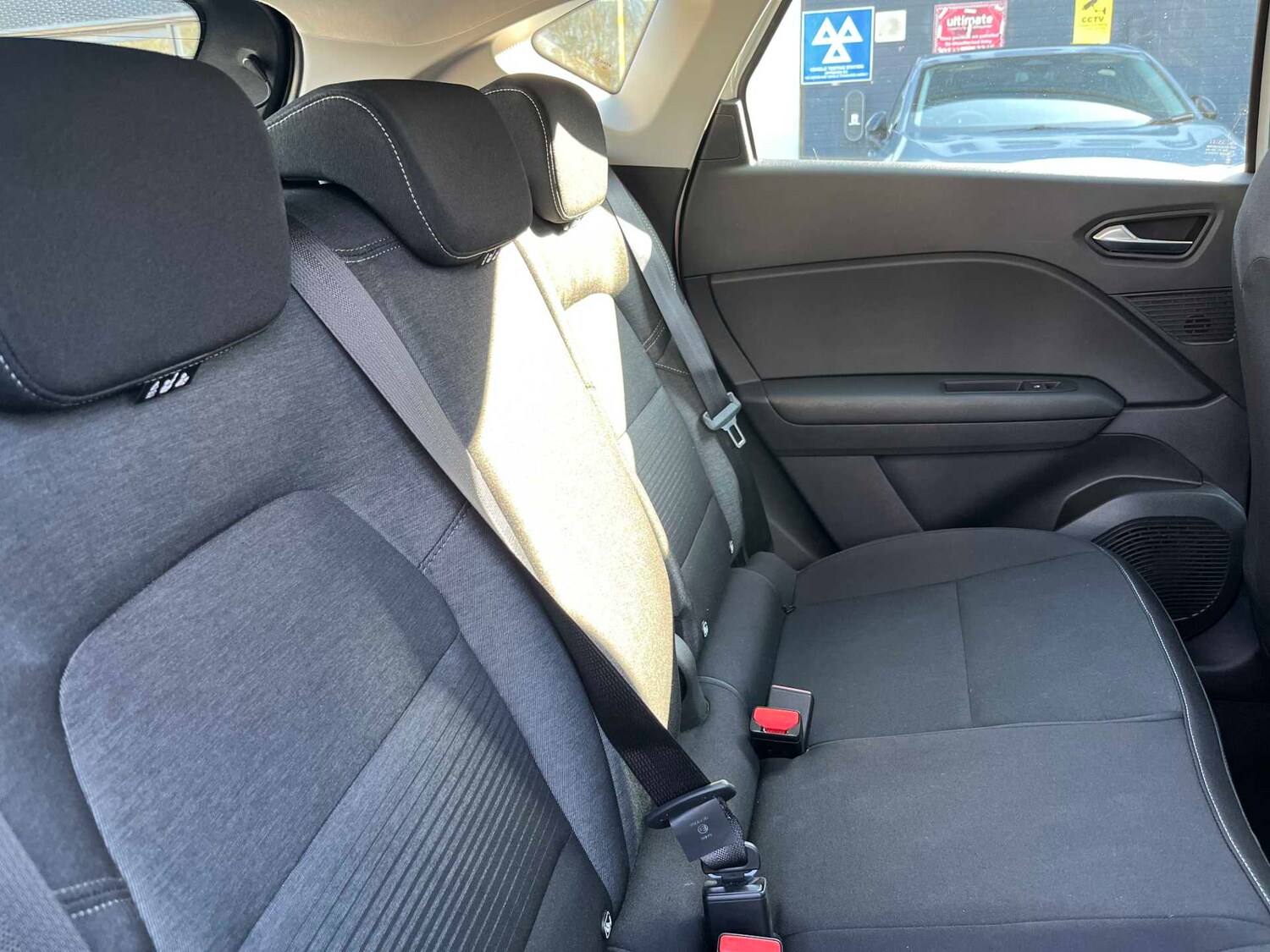 Used Renault Captur 2020 for sale - 78192617: Photo 15