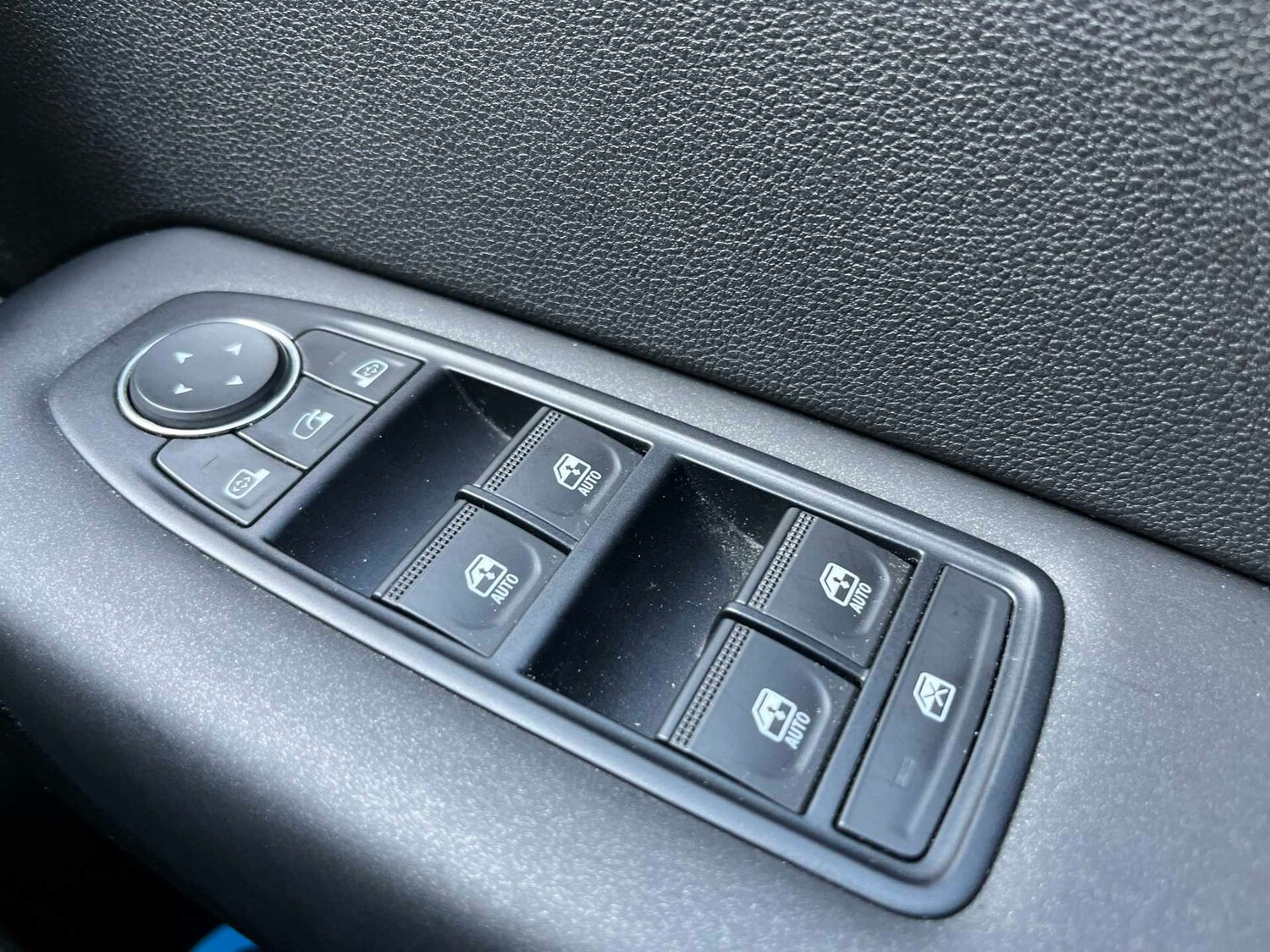 Used Renault Captur 2020 for sale - 78192617: Photo 20