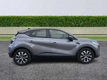 Used Renault Captur 2025 for sale - 75908061: Photo