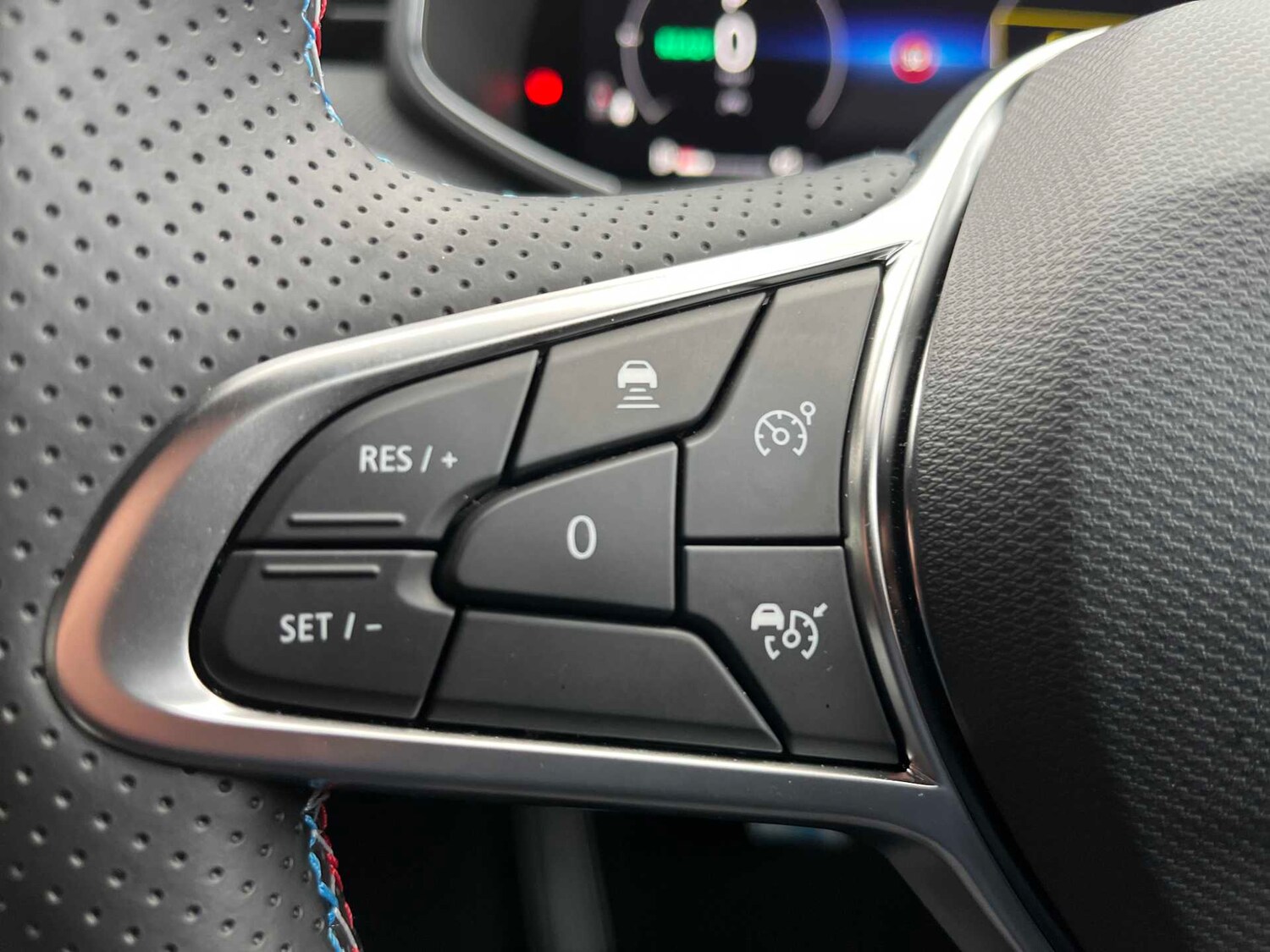 Used Renault Clio 2025 for sale - 77489642: Photo 24