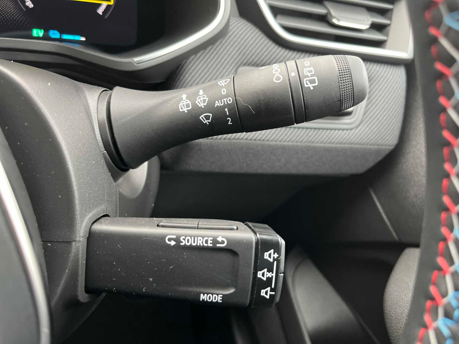 Used Renault Clio 2025 for sale - 77489642: Photo 25