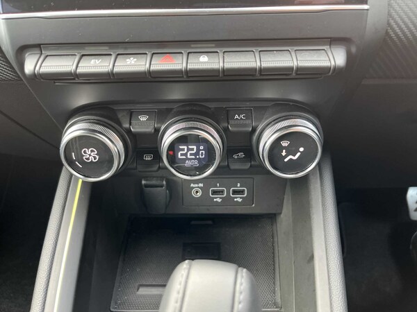 Used Renault Clio 2023 for sale - 76212093: Photo 11