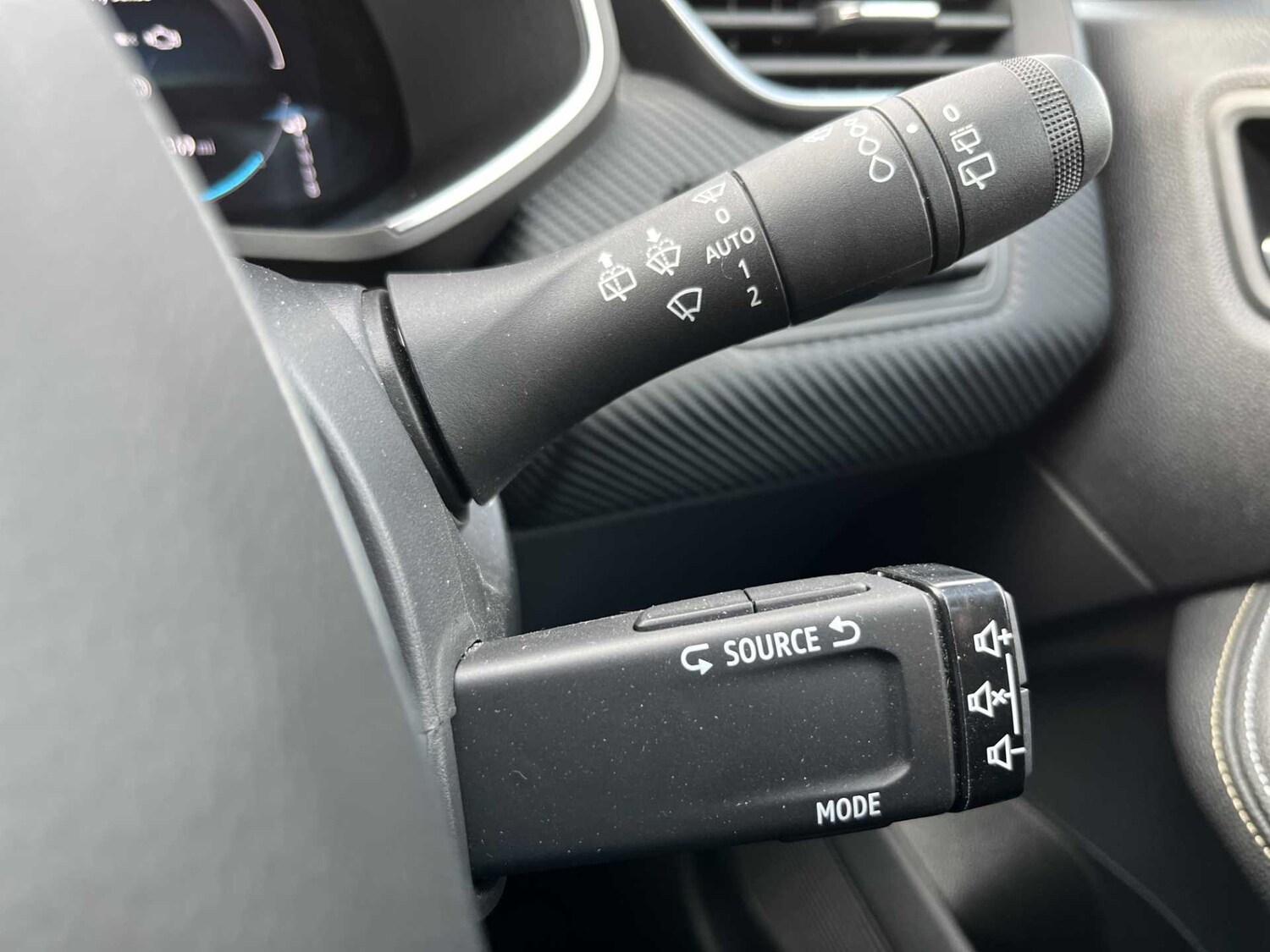 Used Renault Clio 2023 for sale - 76212093: Photo 26