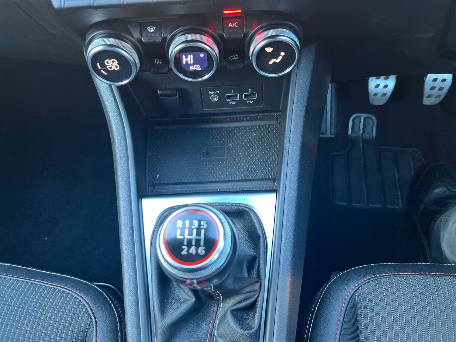 Used Renault Captur 2022 for sale - 76638896: Photo 12