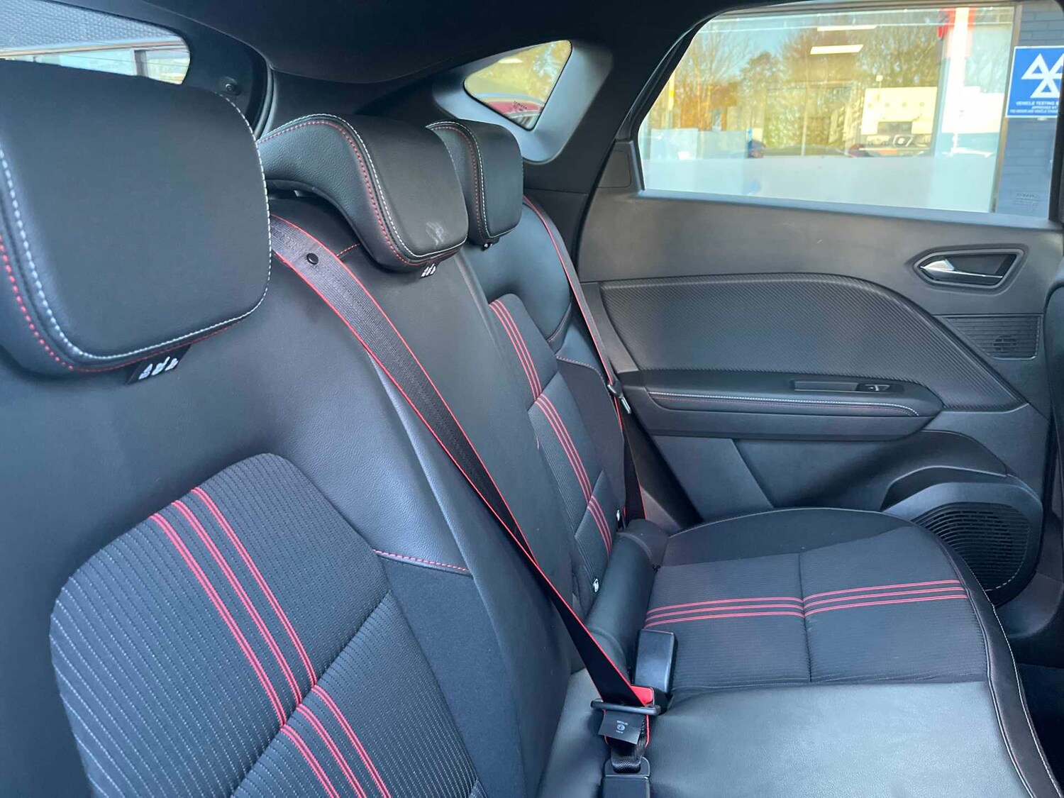 Used Renault Captur 2022 for sale - 76638896: Photo 15