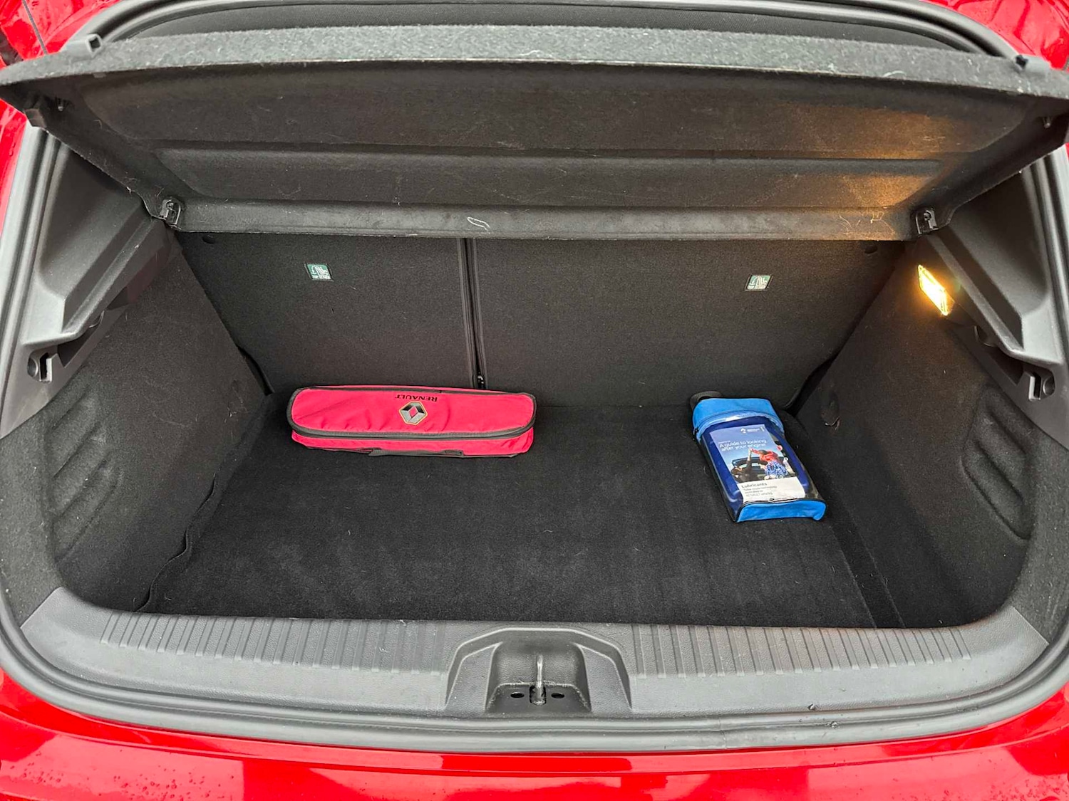 Used Renault Clio 2022 for sale - 76757446: Photo 16