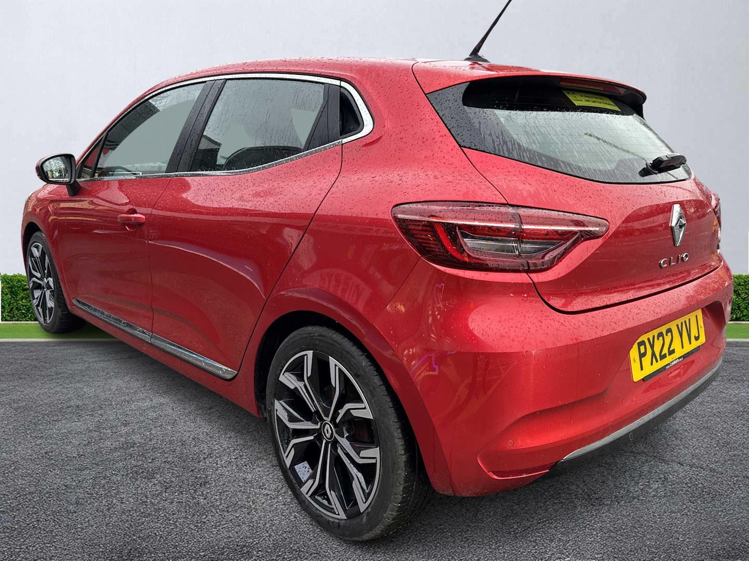 Used Renault Clio 2022 for sale - 76757446: Photo 2