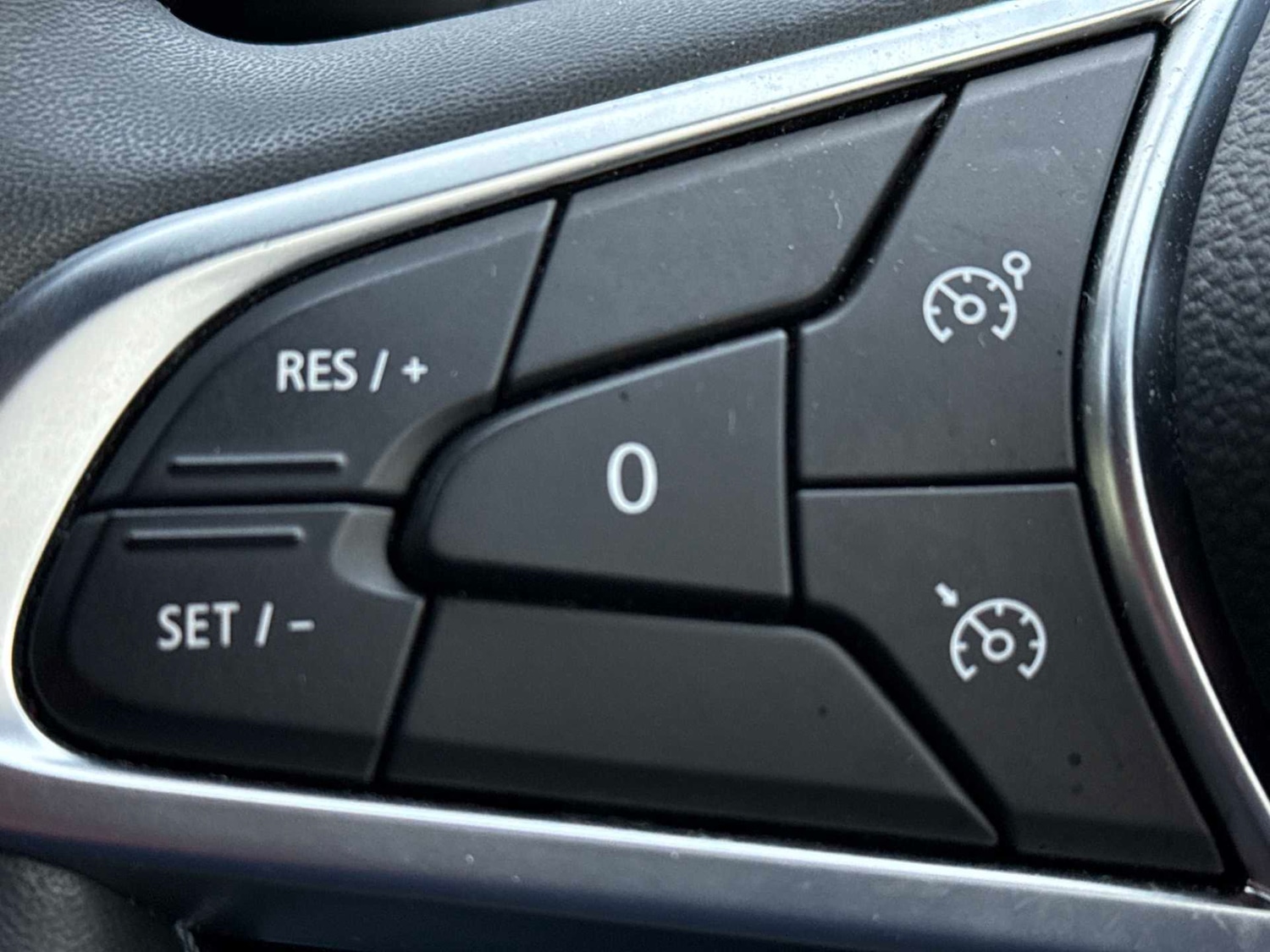 Used Renault Clio 2022 for sale - 76757446: Photo 24