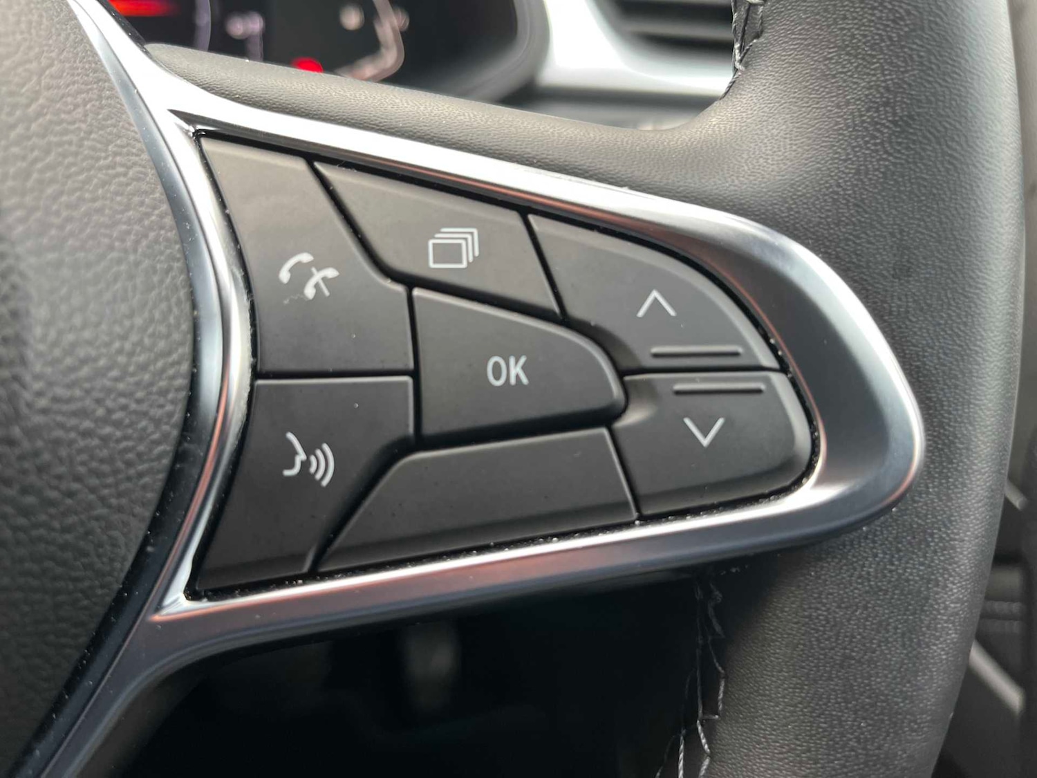 Used Renault Captur 2023 for sale - 76879696: Photo 23