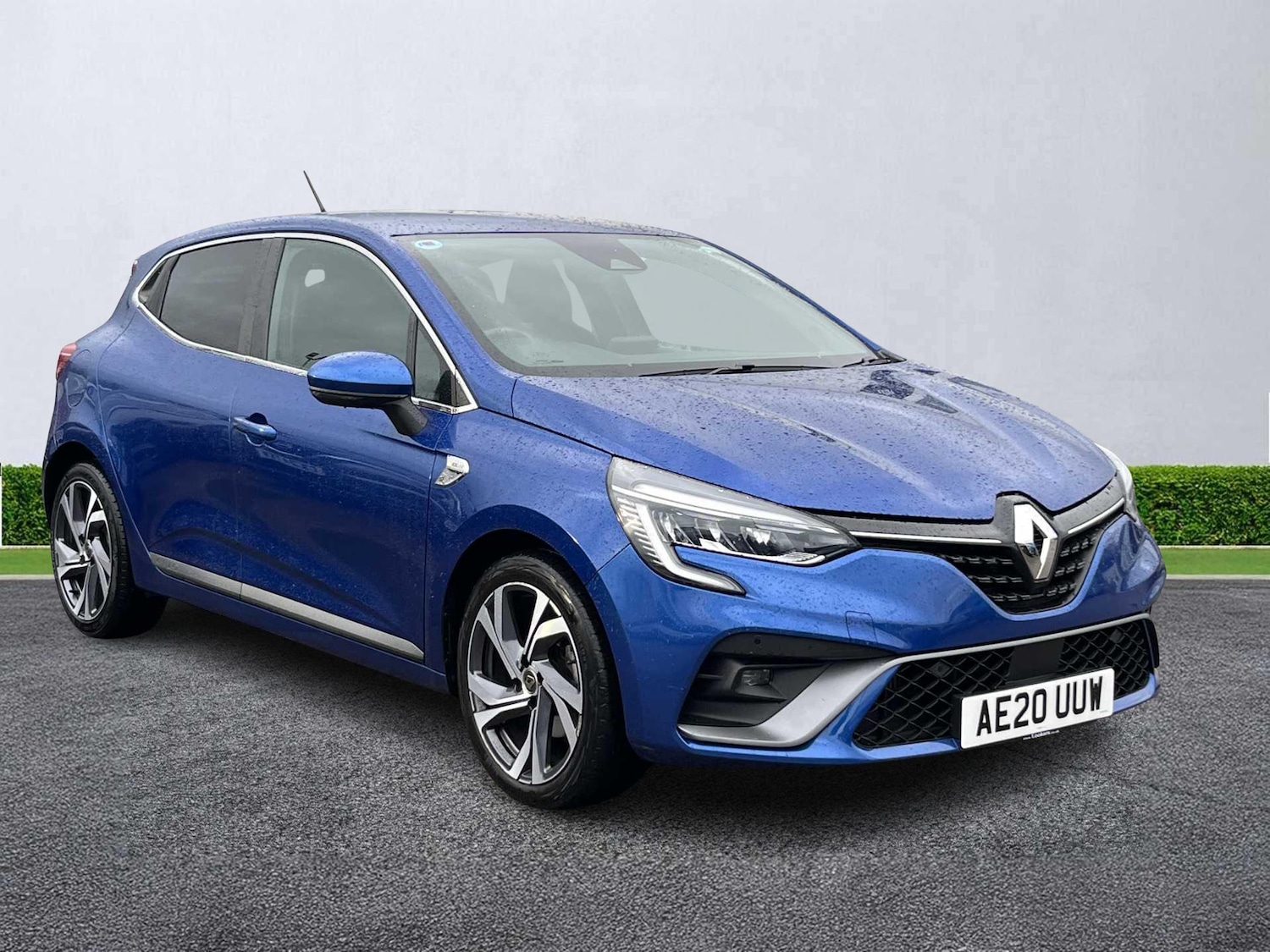 Used Renault Clio 2020 for sale - 76879677: Photo 1