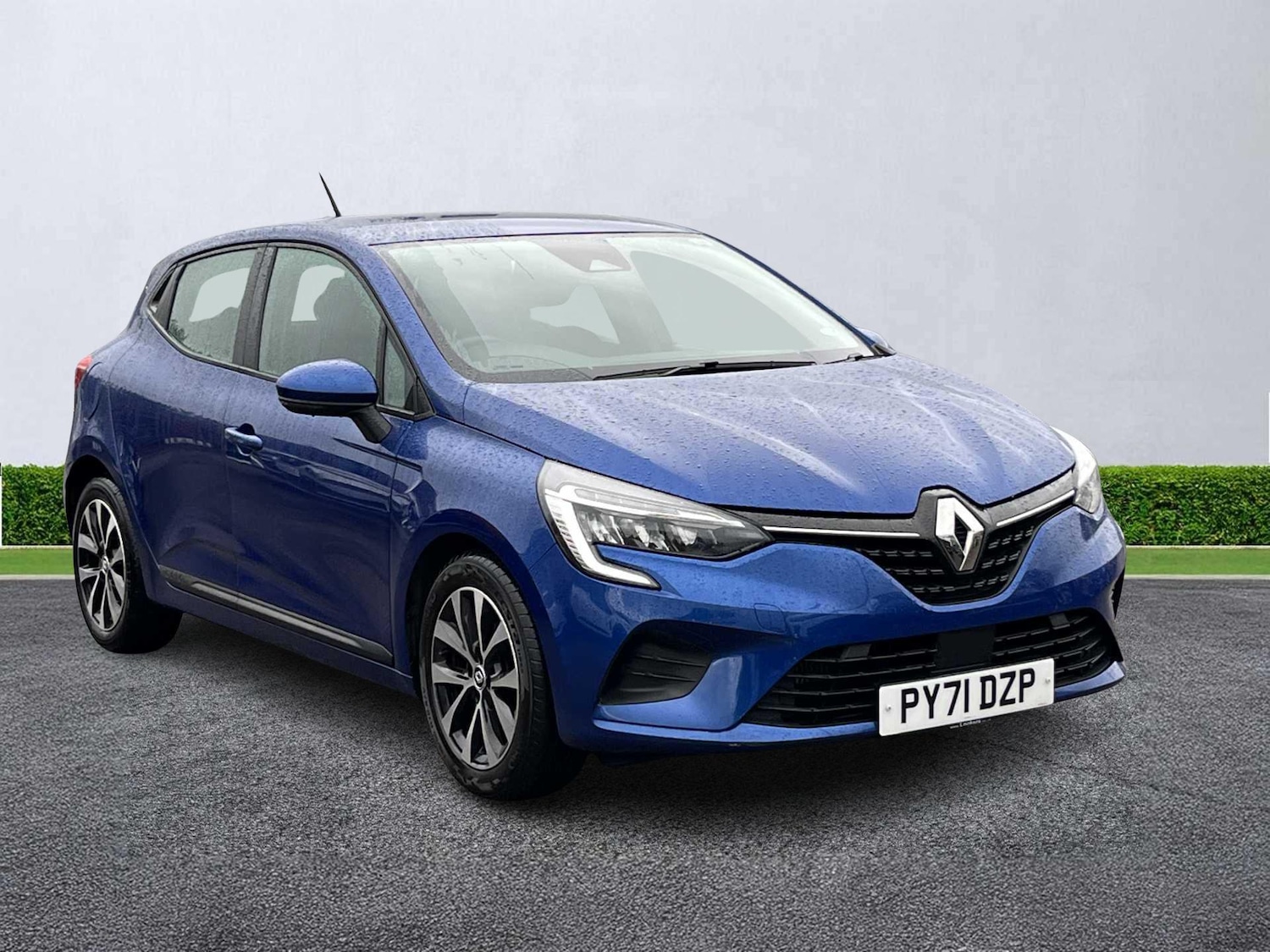 Used Renault Clio 2022 for sale - 76329978: Photo 1
