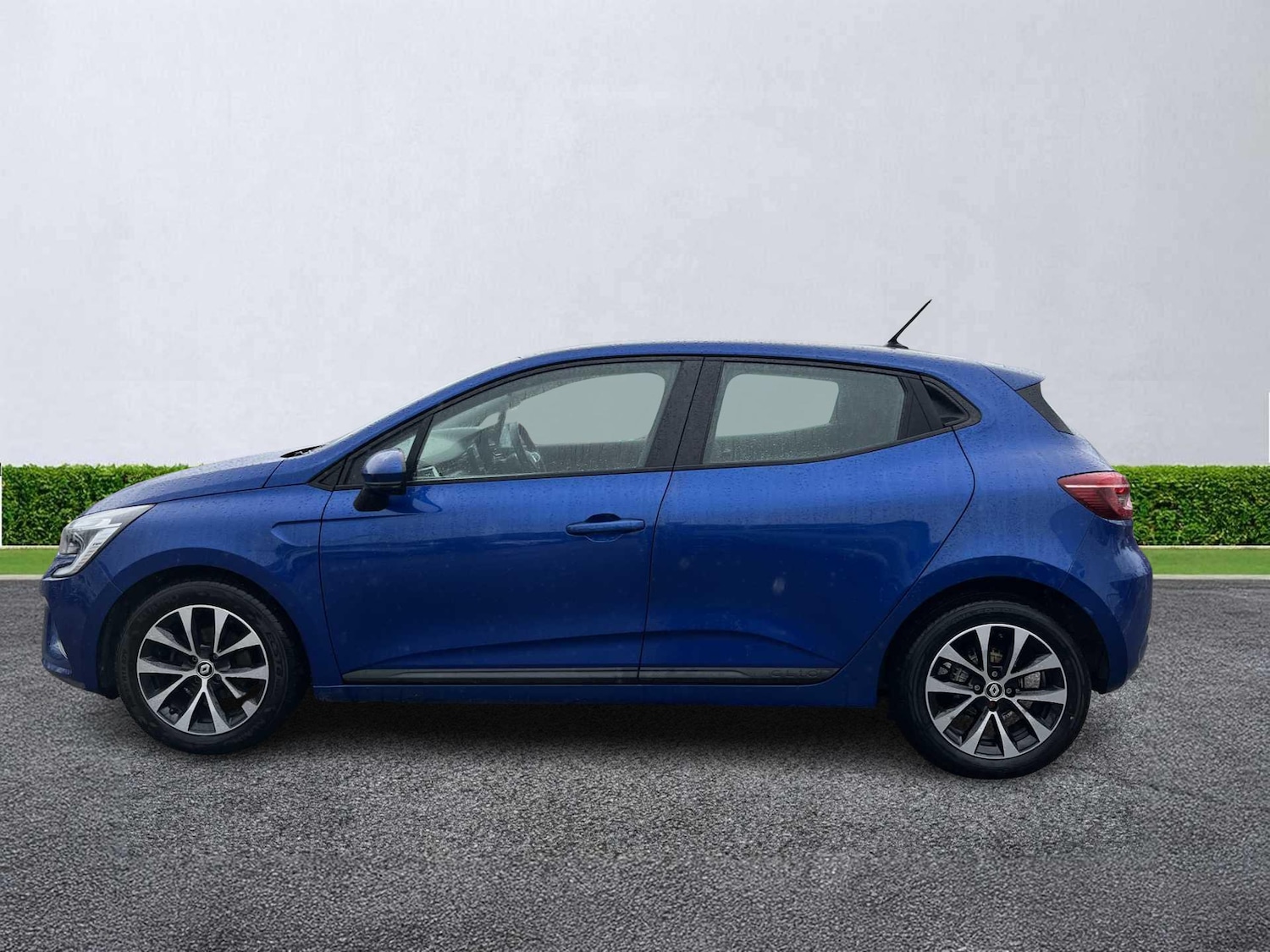 Used Renault Clio 2022 for sale - 76329978: Photo 17
