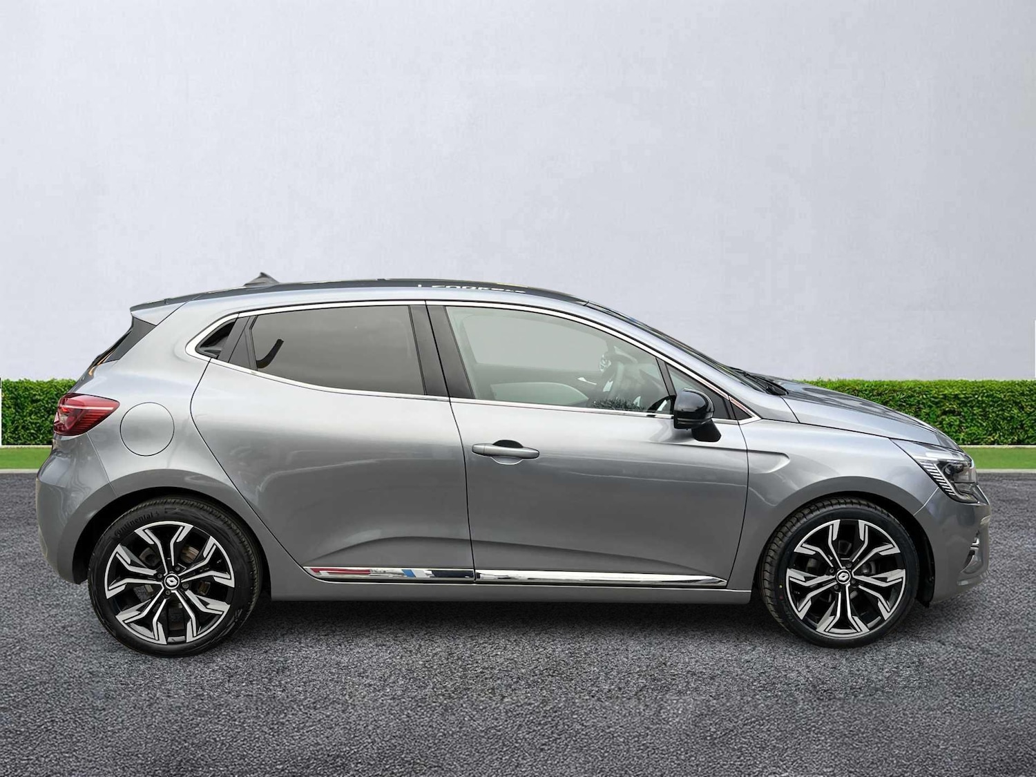 Used Renault Clio 2023 for sale - 77896210: Photo 3