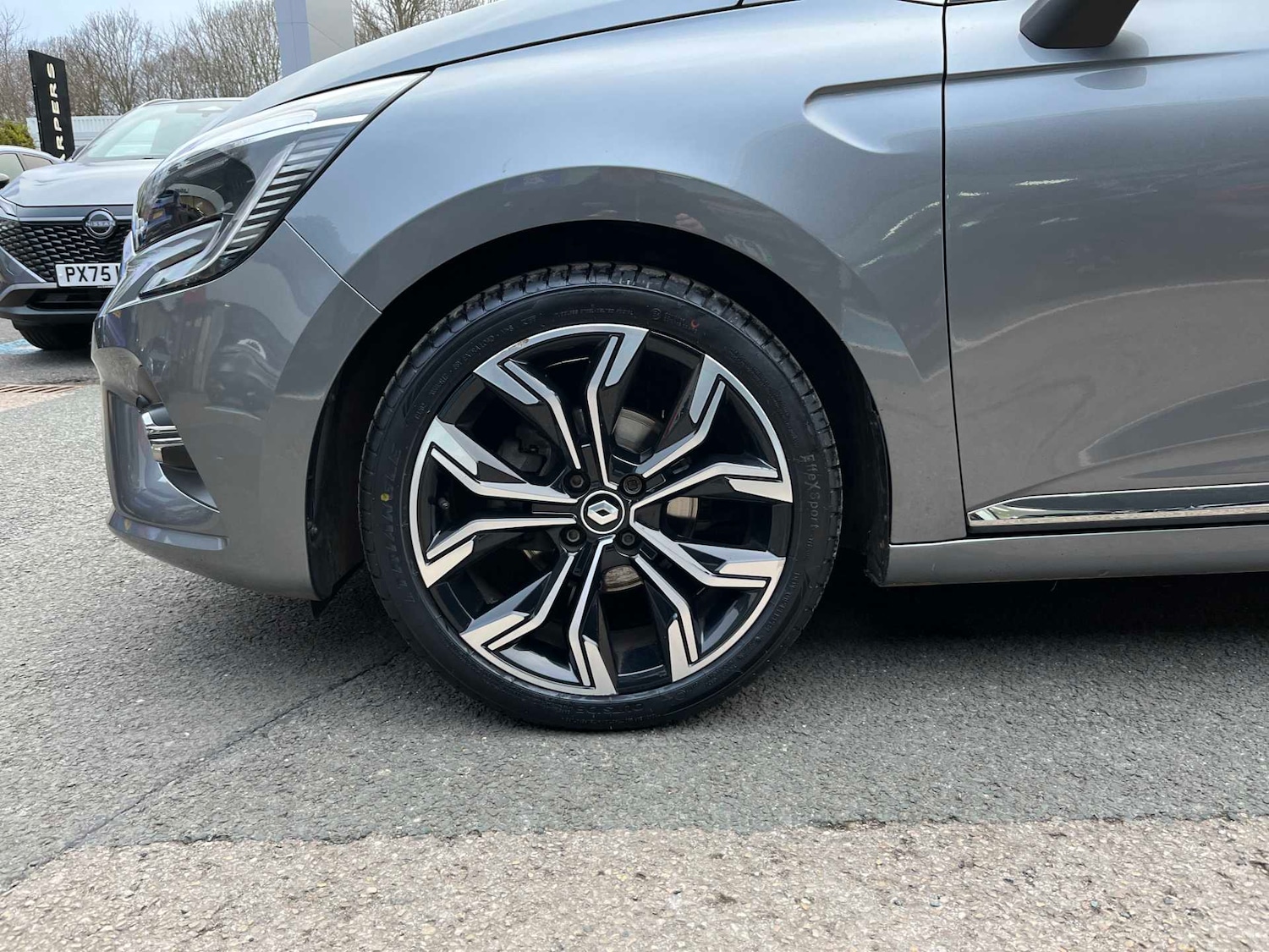 Used Renault Clio 2023 for sale - 77896210: Photo 6