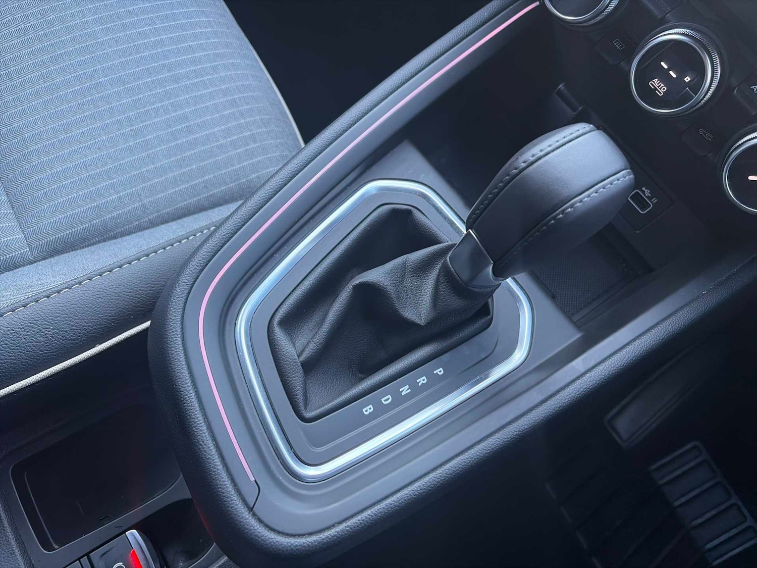 Used Renault Clio 2024 for sale - 78191357: Photo 11