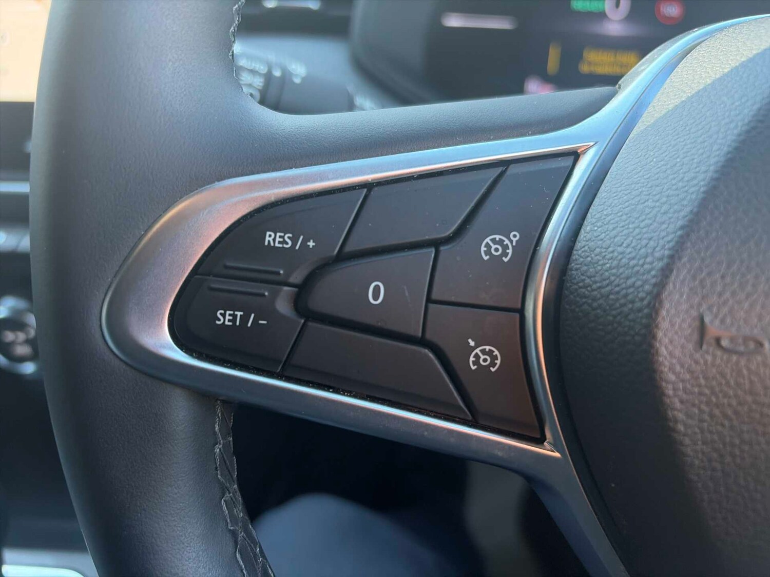 Used Renault Clio 2024 for sale - 78191357: Photo 23