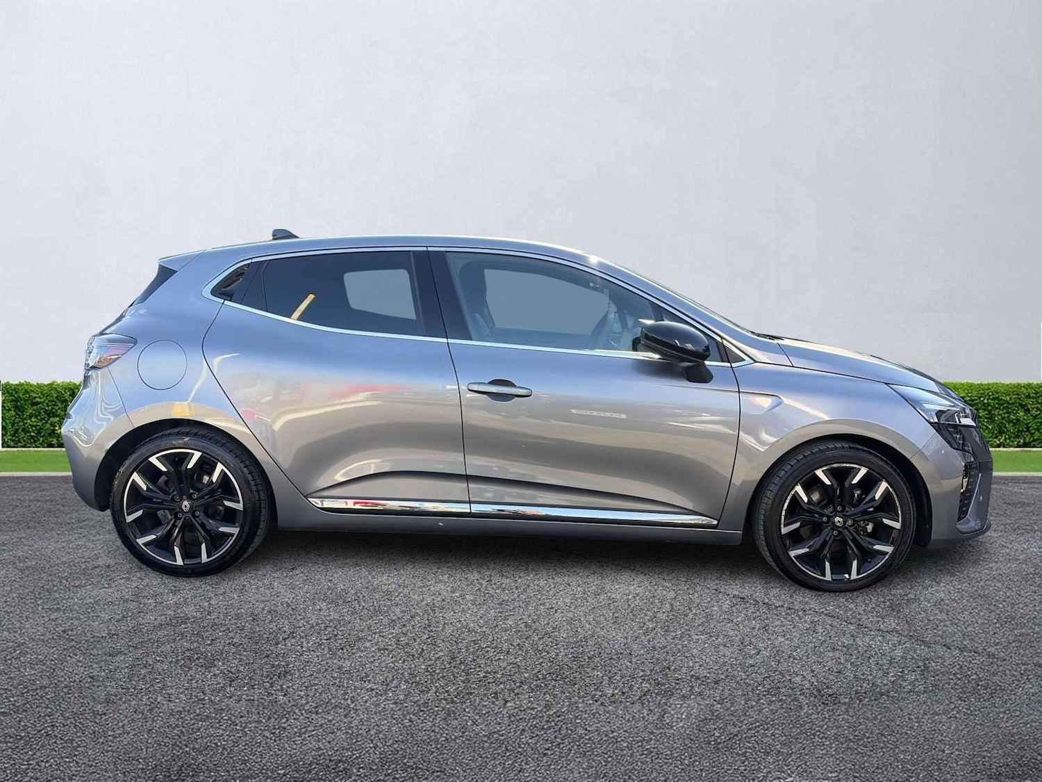 Used Renault Clio 2024 for sale - 78191357: Photo 3