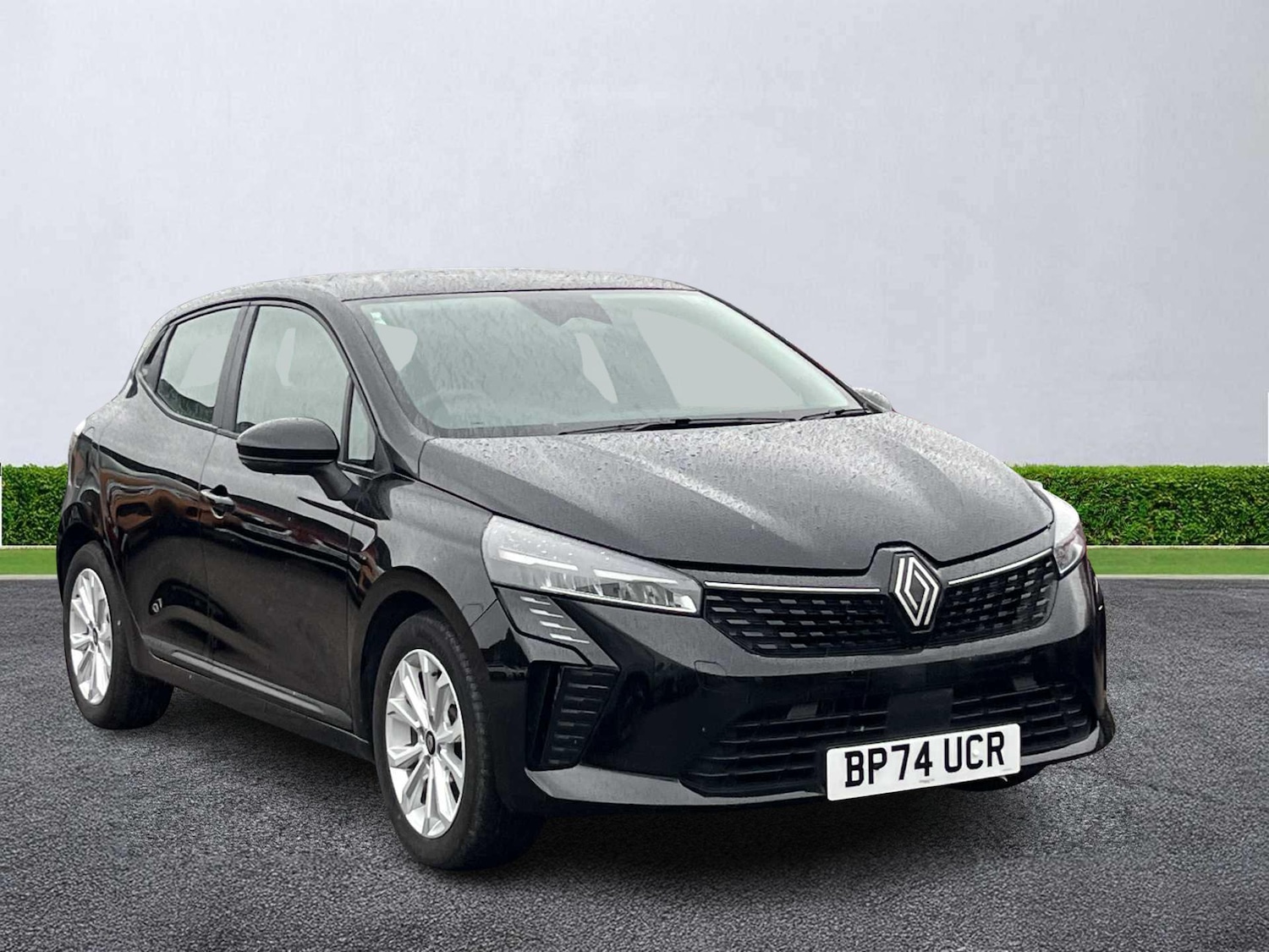 Used Renault Clio 2024 for sale - 76159555: Photo 1