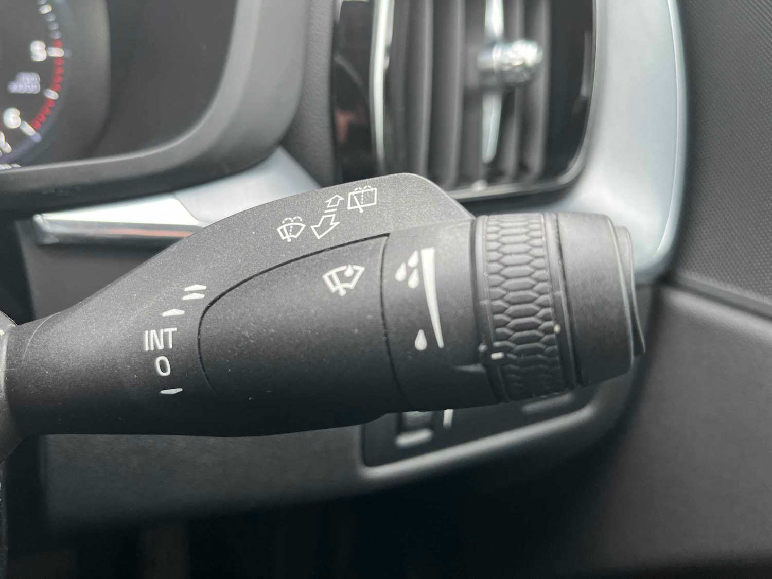 Used Volvo XC60 2019 for sale - 77743235: Photo 25