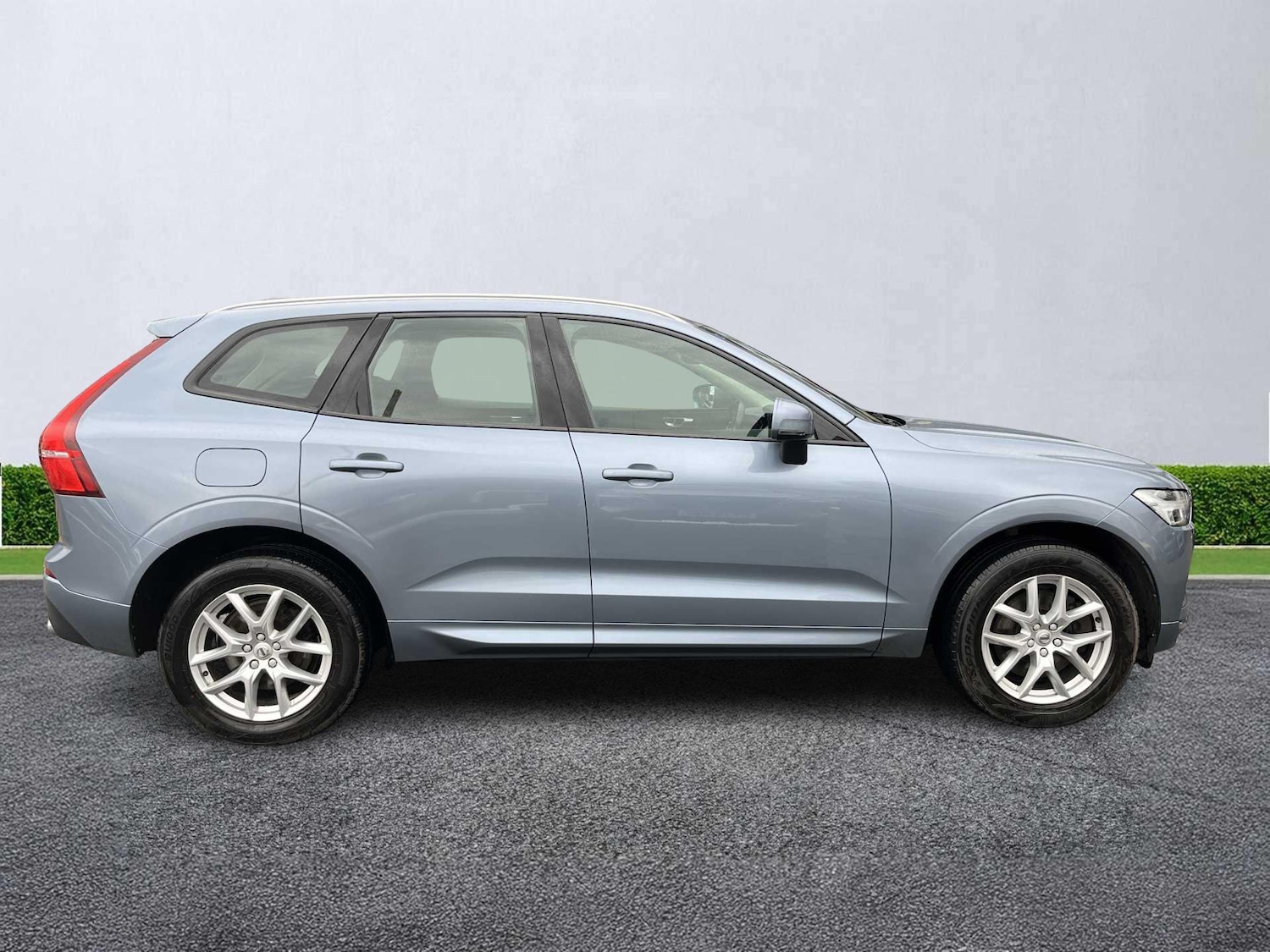 Used Volvo XC60 2019 for sale - 77743235: Photo 3