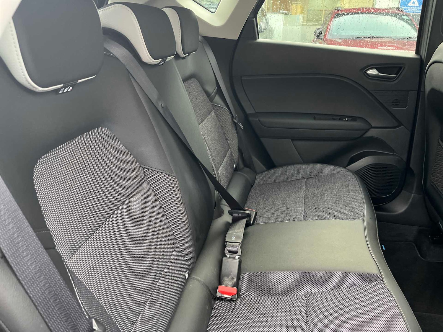 Used Renault Captur 2023 for sale - 76794927: Photo 15