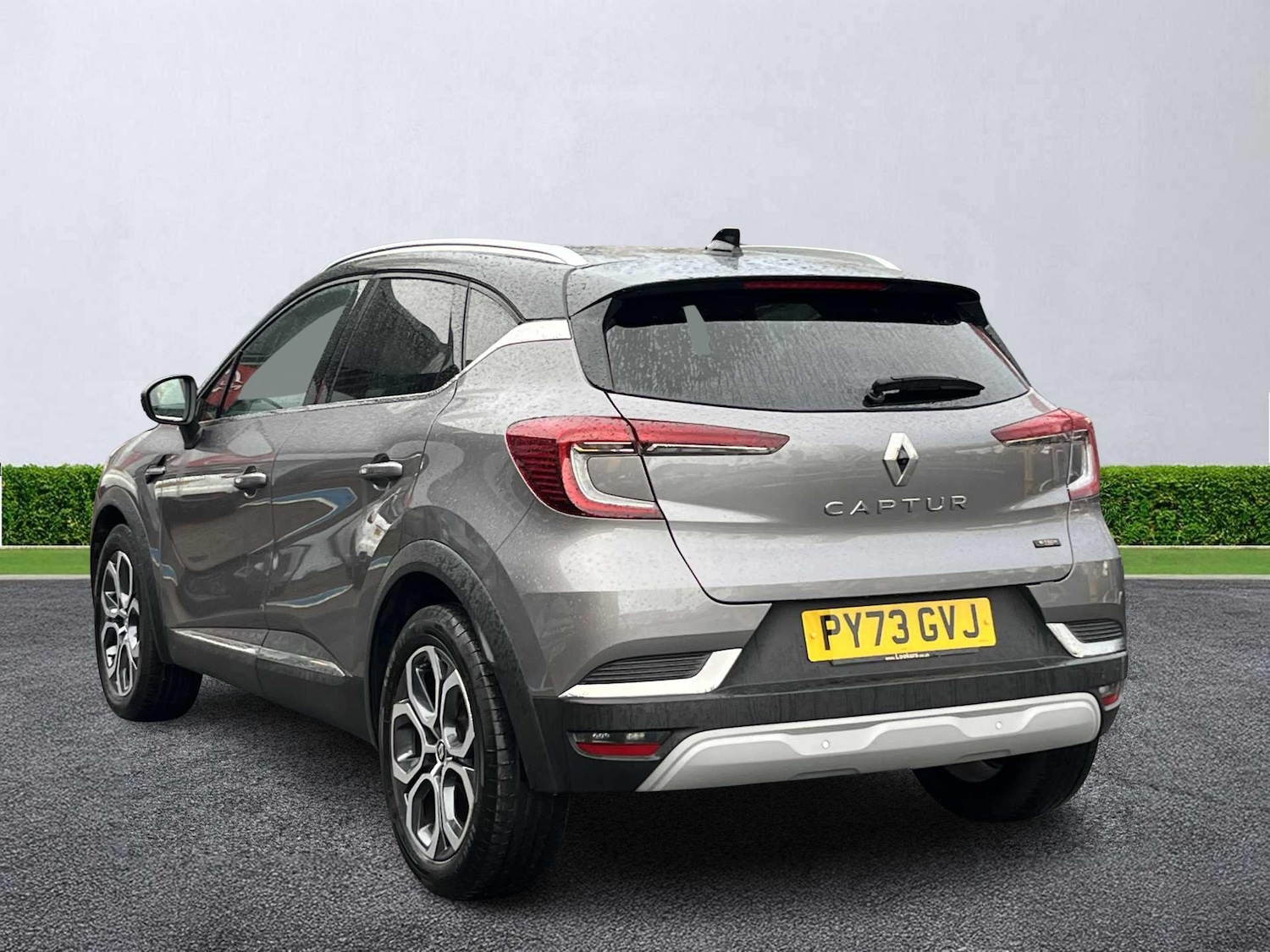 Used Renault Captur 2023 for sale - 76794927: Photo 2